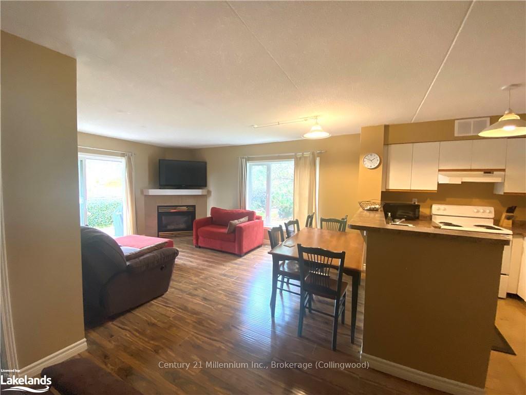 Photo 5 of 322 Mariners Way, Collingwood — HOMEH