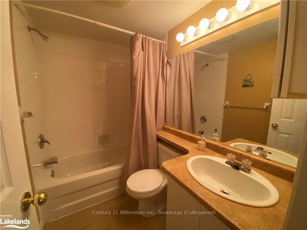 Photo 12 of 322 Mariners Way, Collingwood — HOMEH