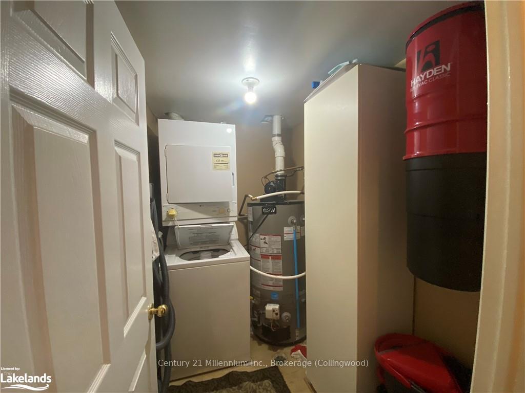 Photo 13 of 322 Mariners Way, Collingwood — HOMEH