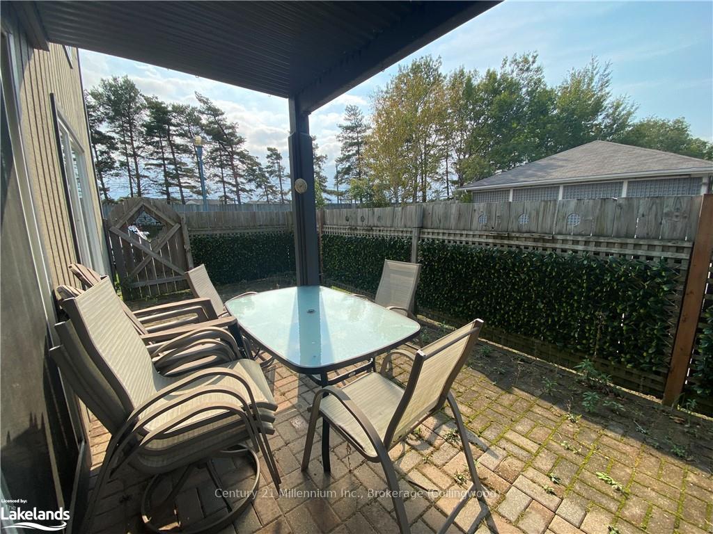 Photo 14 of 322 Mariners Way, Collingwood — HOMEH