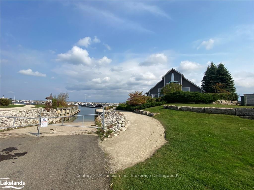Photo 19 of 322 Mariners Way, Collingwood — HOMEH