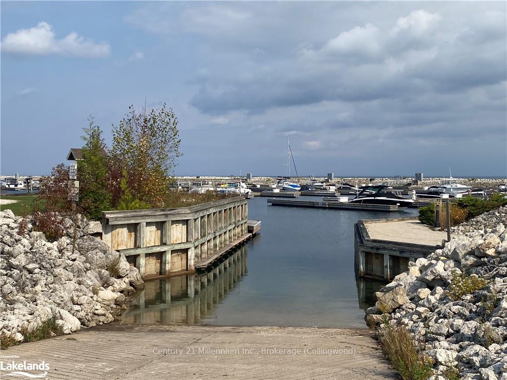 Photo 20 of 322 Mariners Way, Collingwood — HOMEH