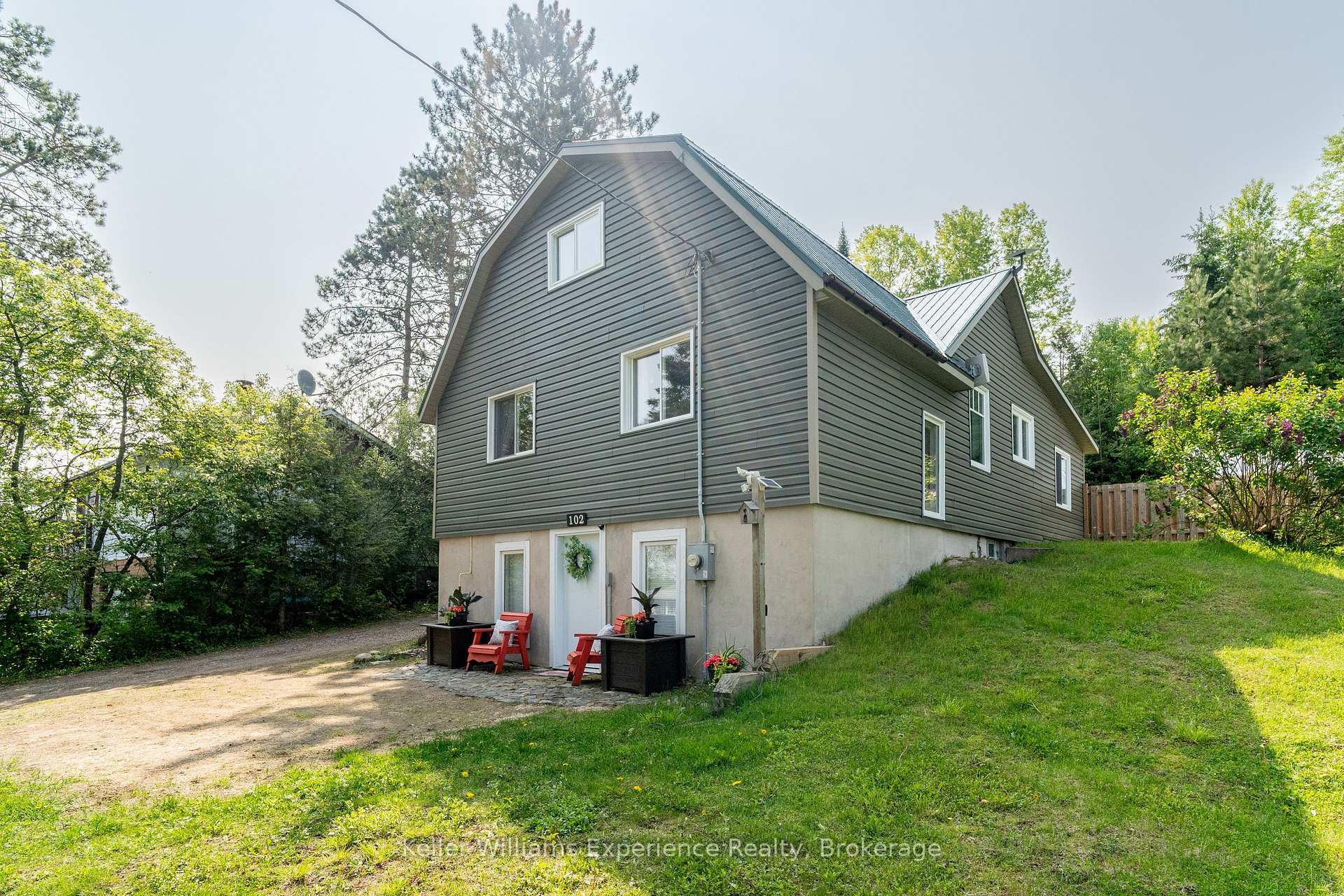 Photo 1 of 102 James Street, Burk's Falls — HOMEH