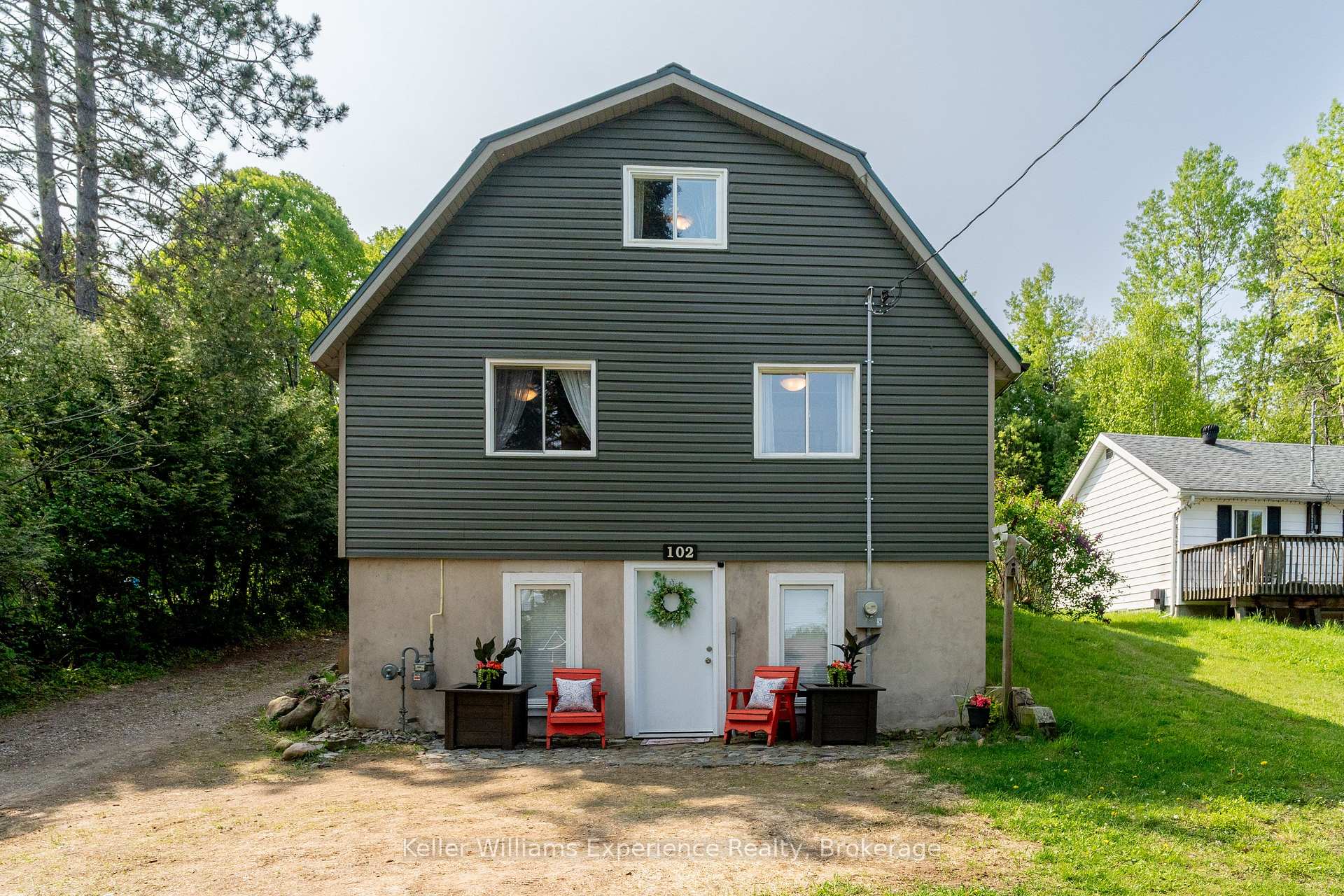 Photo 4 of 102 James Street, Burk's Falls — HOMEH