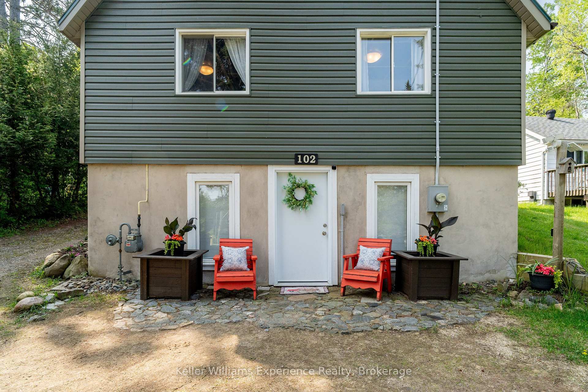 Photo 5 of 102 James Street, Burk's Falls — HOMEH
