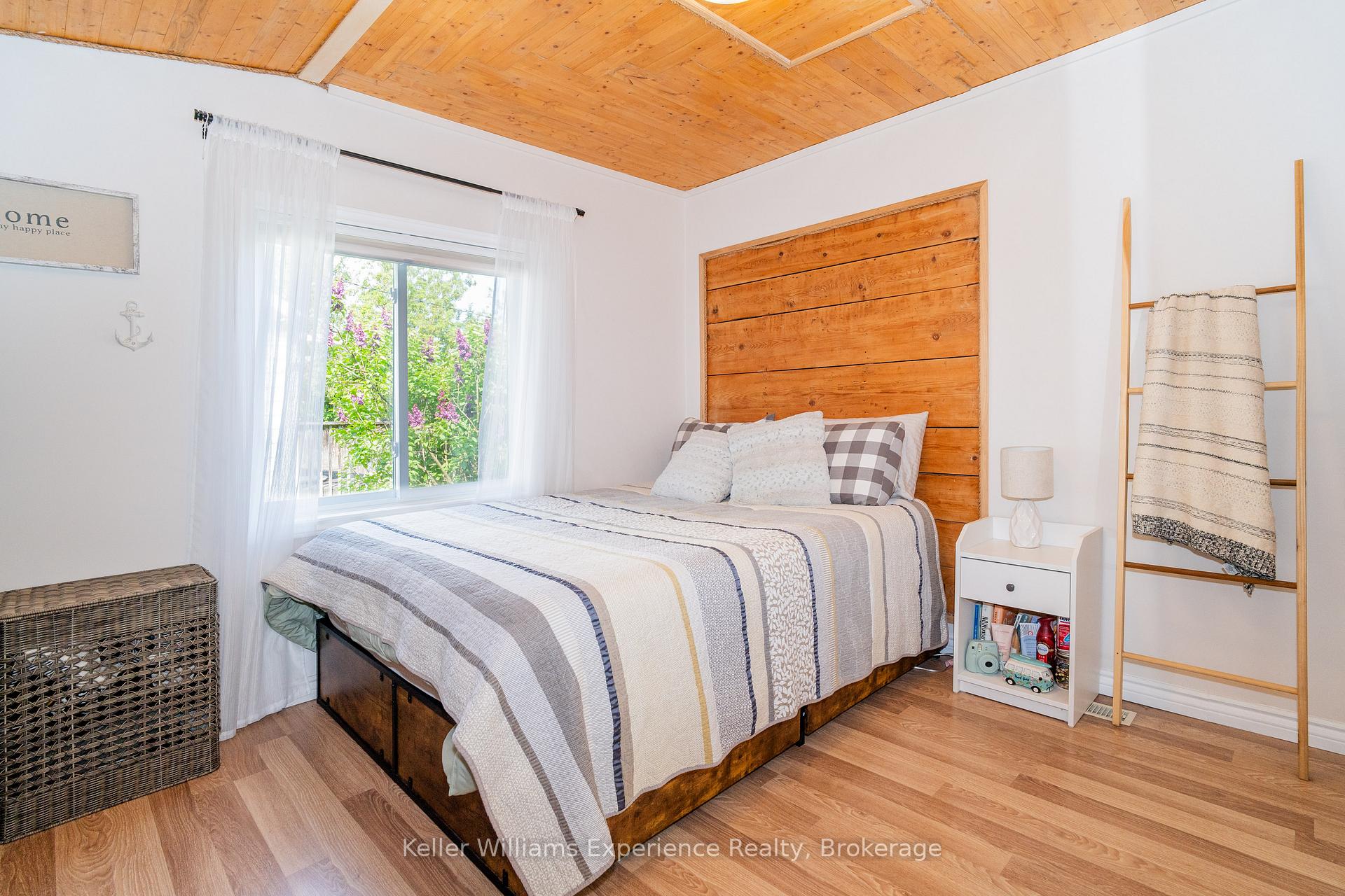 Photo 19 of 102 James Street, Burk's Falls — HOMEH
