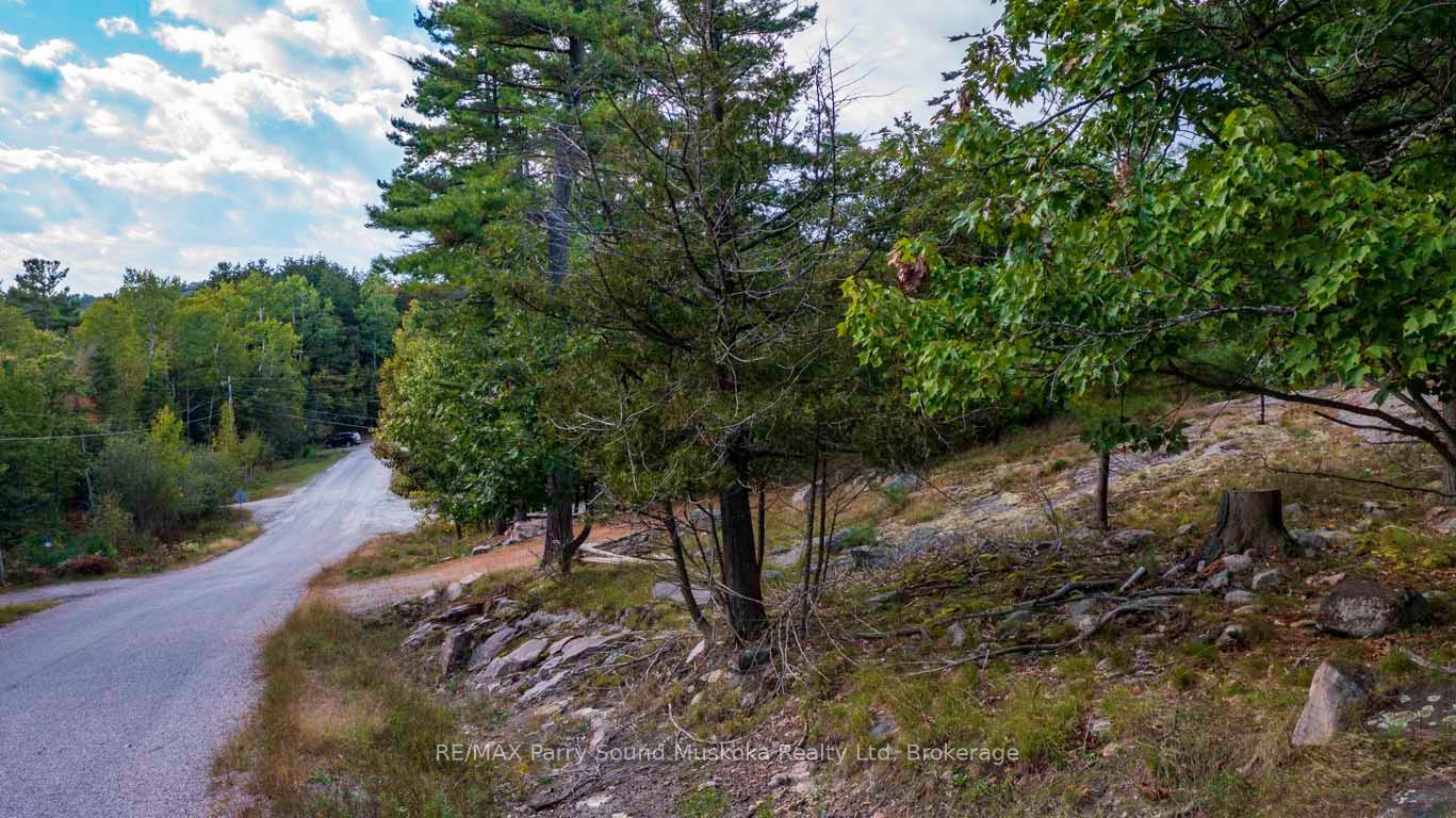 Photo 11 of 13 Rockcliffe Drive, Carling — HOMEH