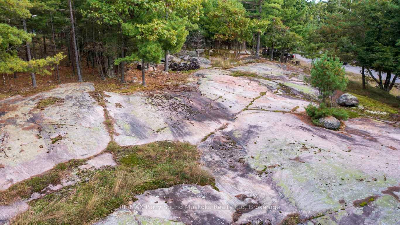 Photo 13 of 13 Rockcliffe Drive, Carling — HOMEH