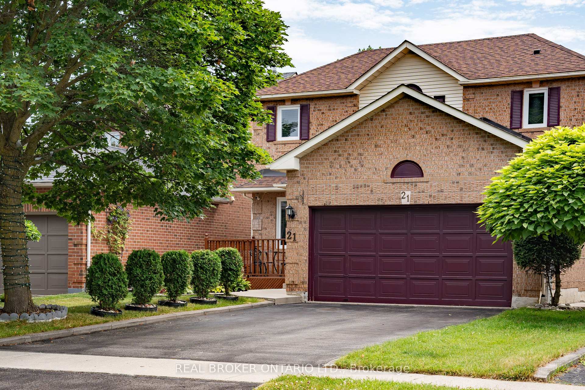 Front of 21 Vivians Crescent