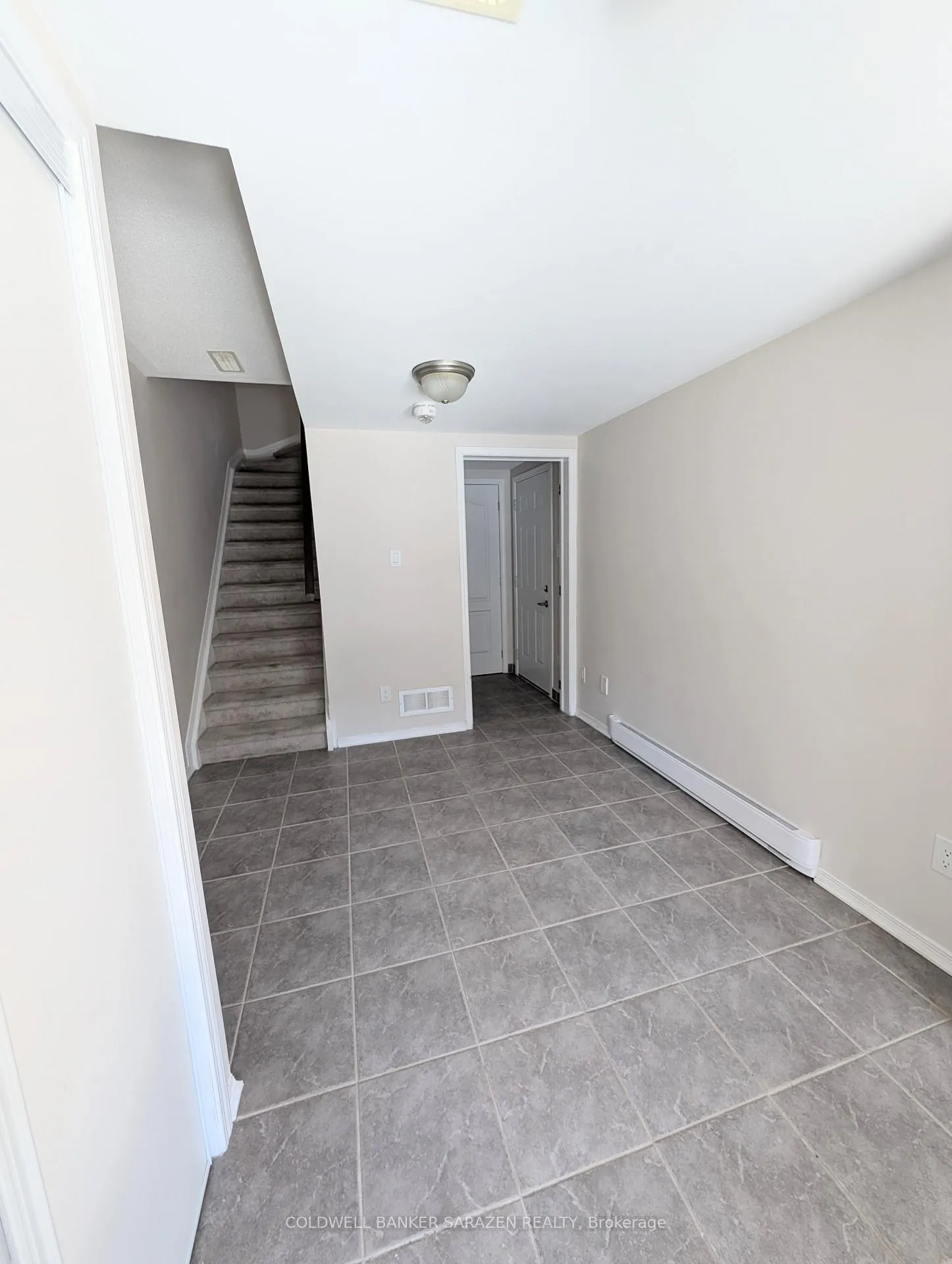 Photo 17 of 816 Element Private, Ottawa, Kanata - Emerald Meadows/Trailwest — HOMEH