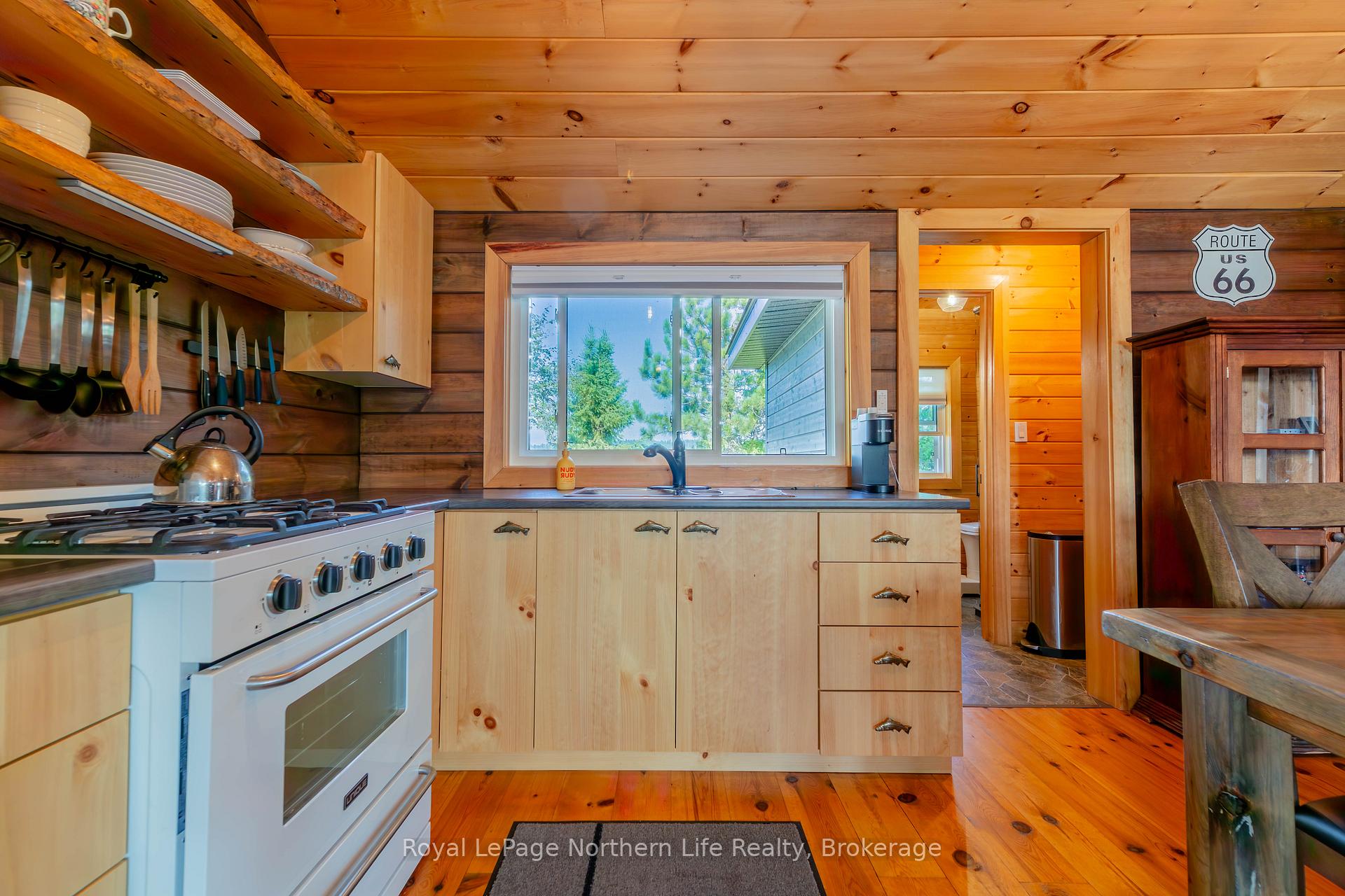 Photo 17 of 66 Temagami Island, Temagami — HOMEH