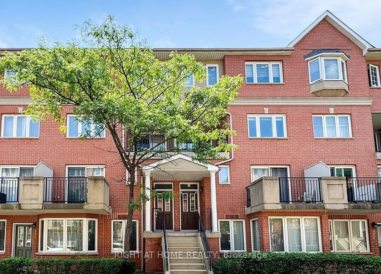 Front of Unit 505, 1881 McNicoll Avenue