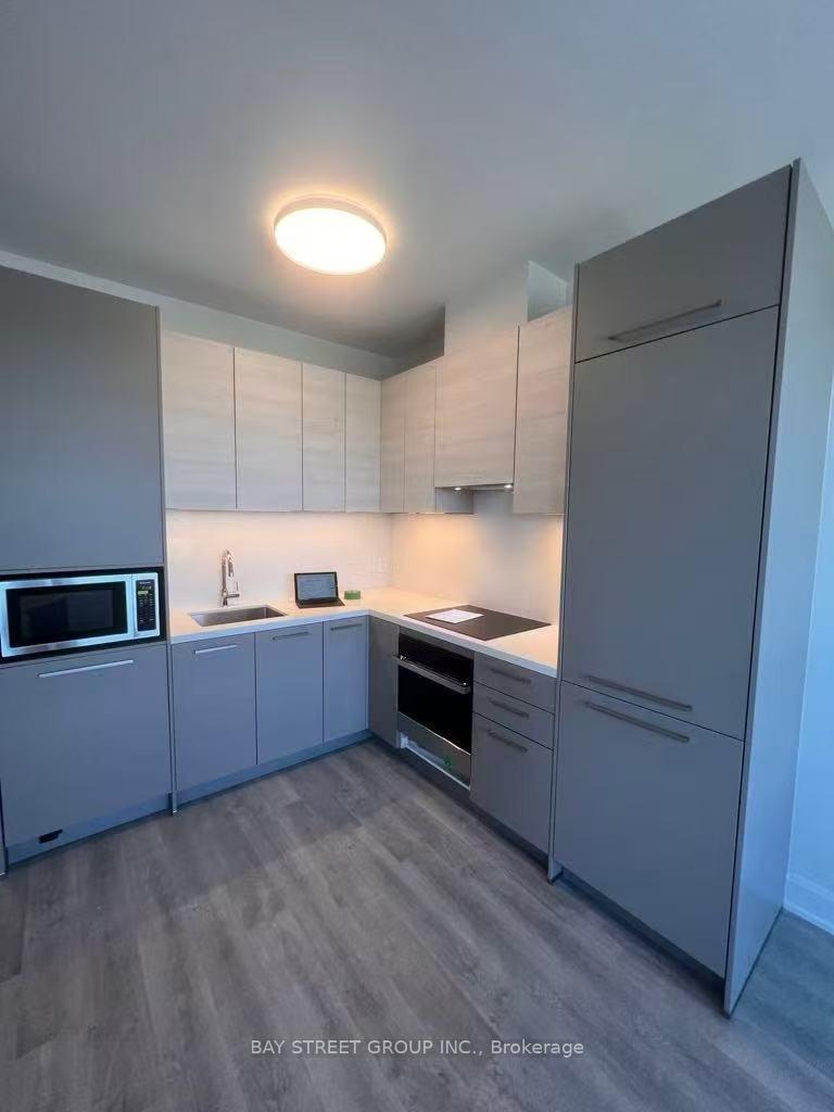 Photo 6 of Unit 915, 12 Gandhi Lane, Markham, Commerce Valley — HOMEH