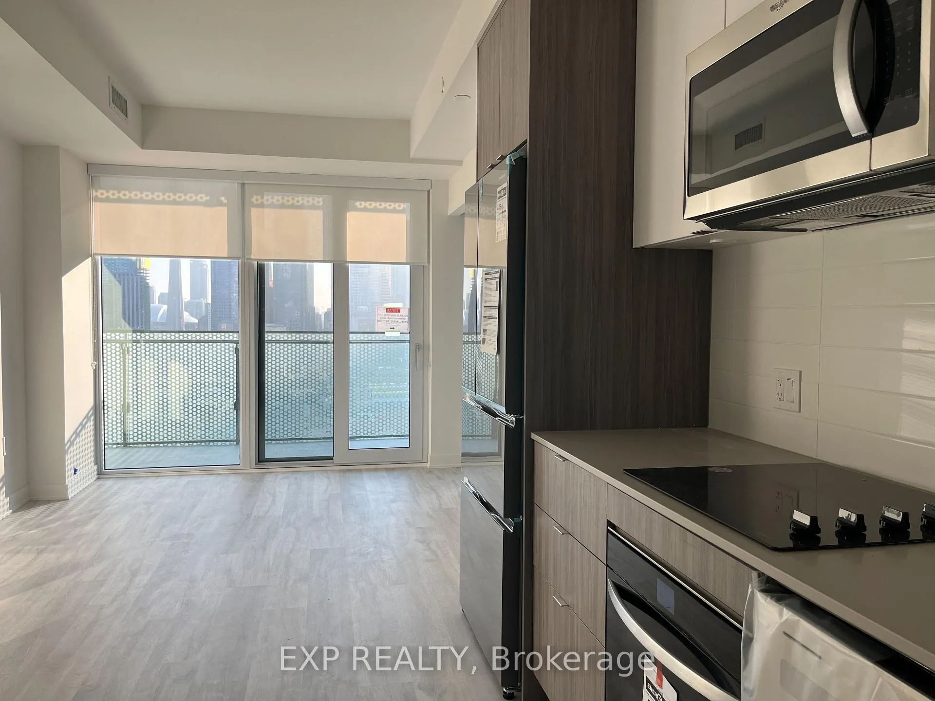 Photo 4 of 135 lower Sherbourne Street, Toronto, Moss Park — HOMEH