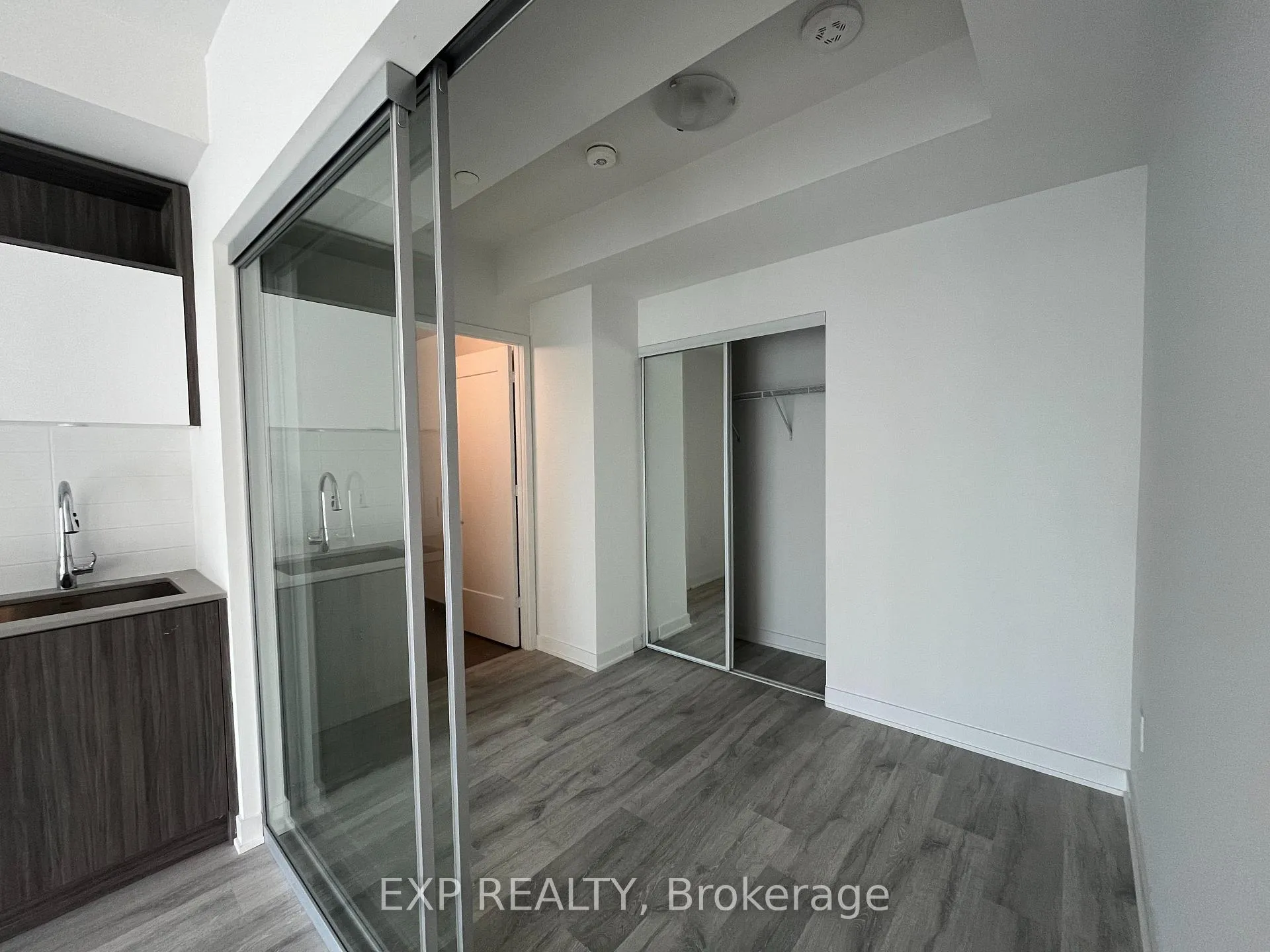 Photo 7 of 135 lower Sherbourne Street, Toronto, Moss Park — HOMEH