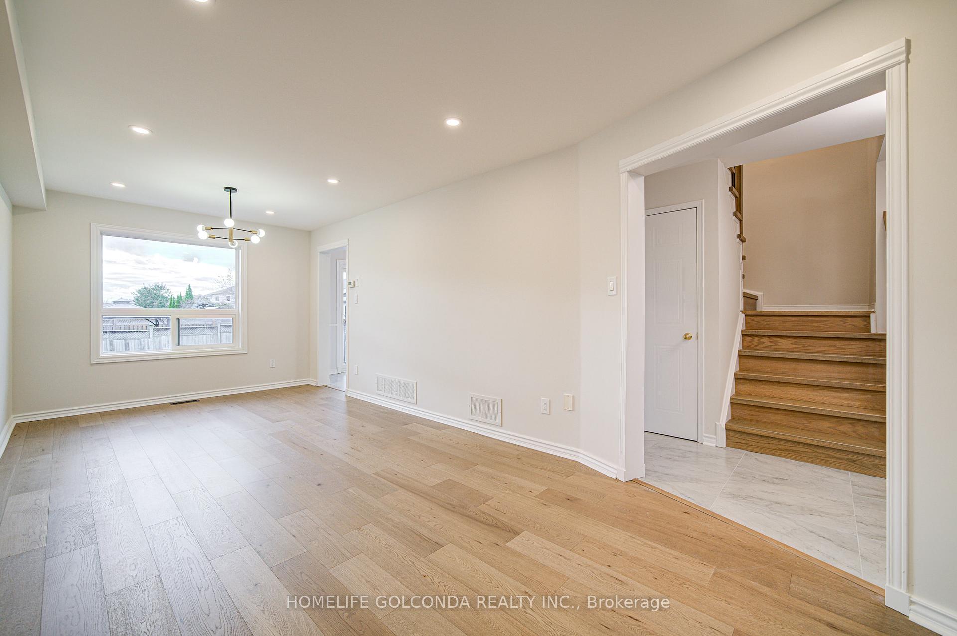 Photo 5 of 60 Willey Drive, Clarington, Bowmanville — HOMEH