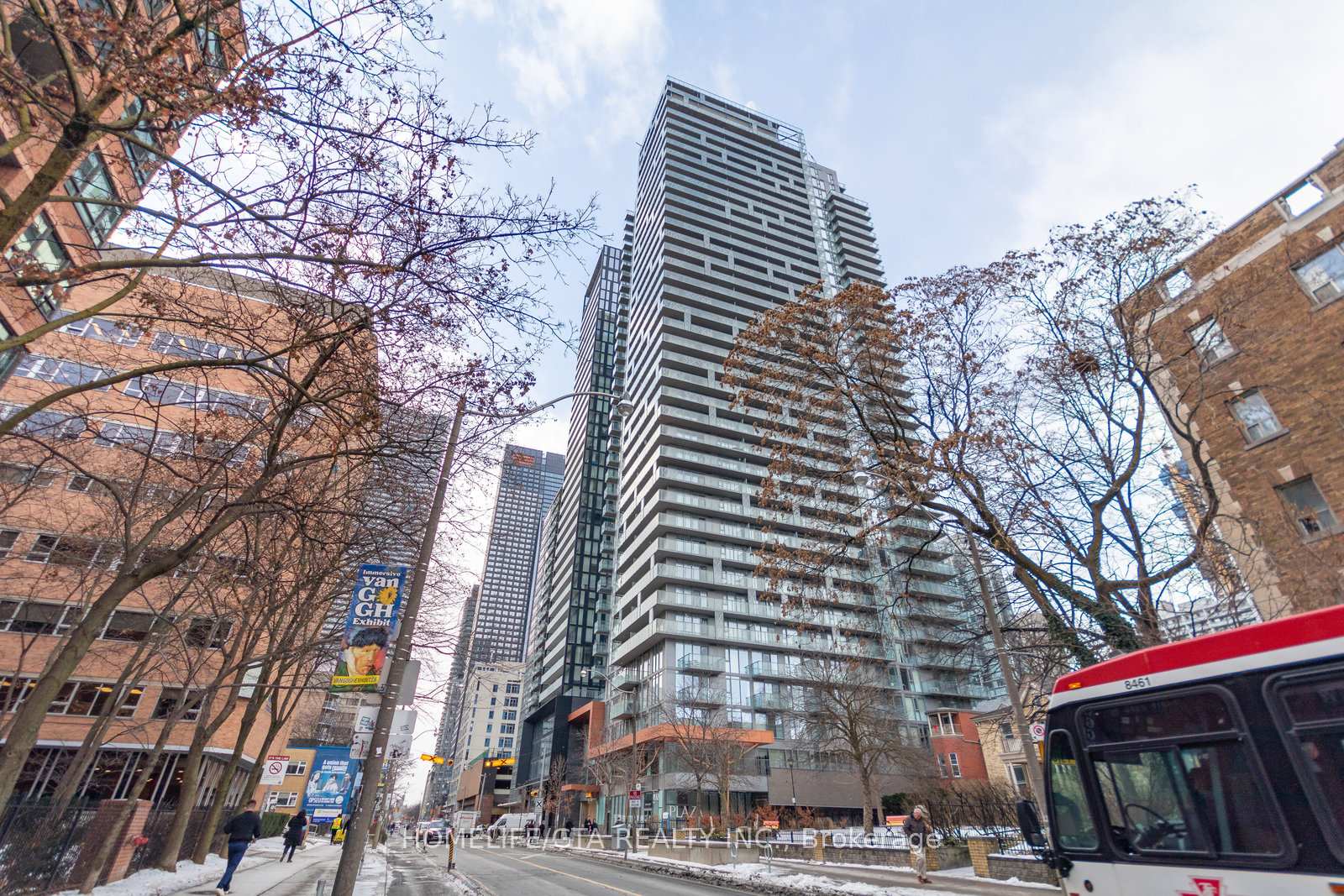 Front of Unit 2602, 50 Wellesley Street E