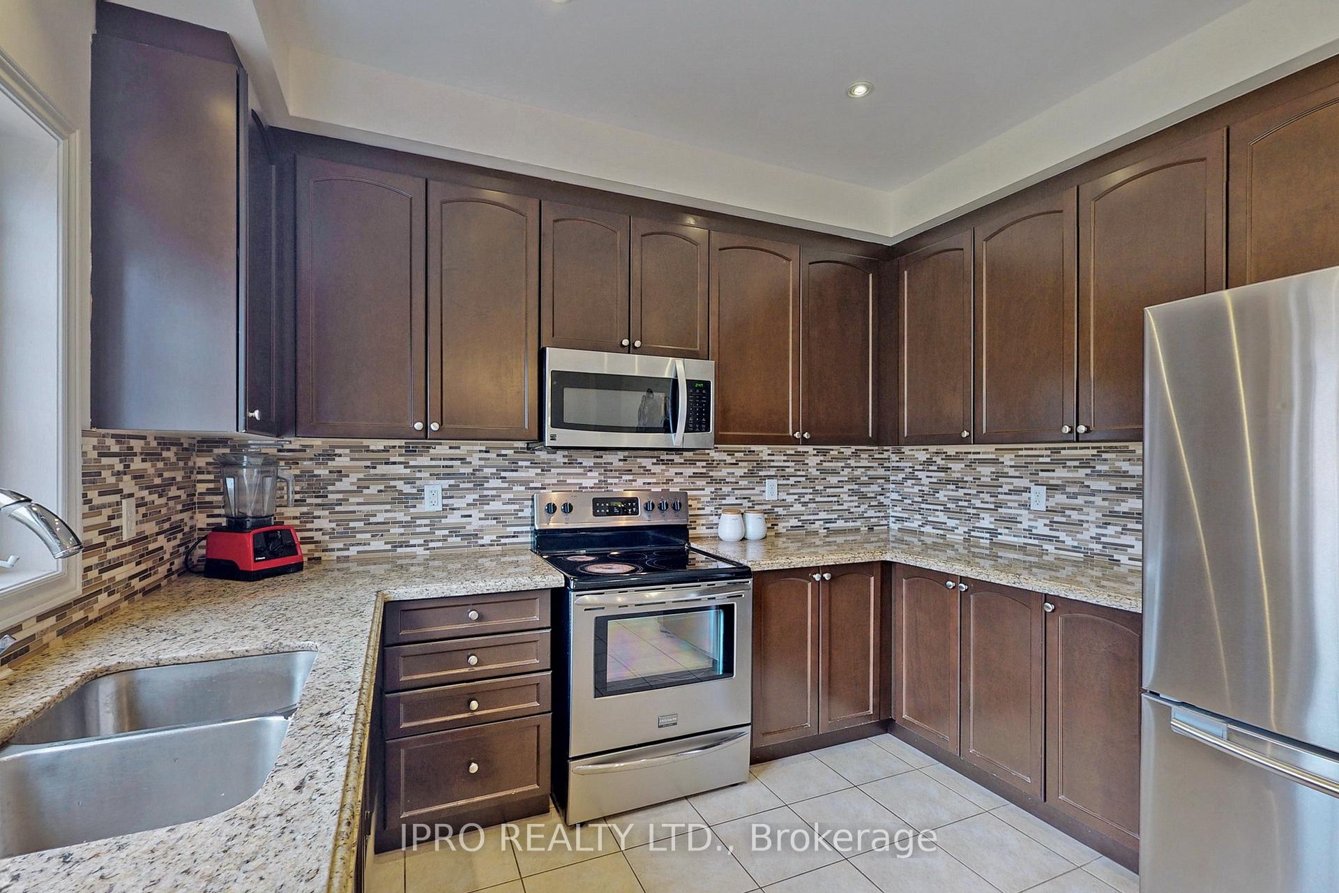 Photo 7 of 48 Arizona Drive, Brampton, Bram West — HOMEH
