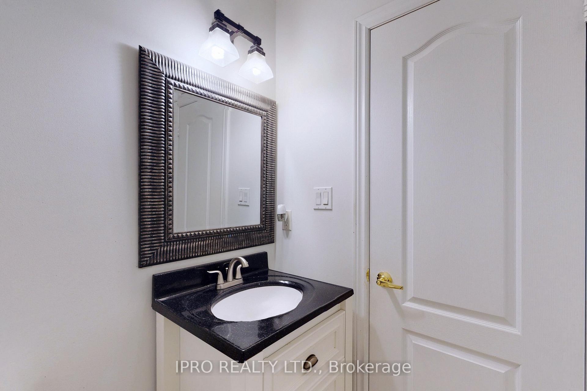 Photo 9 of 48 Arizona Drive, Brampton, Bram West — HOMEH