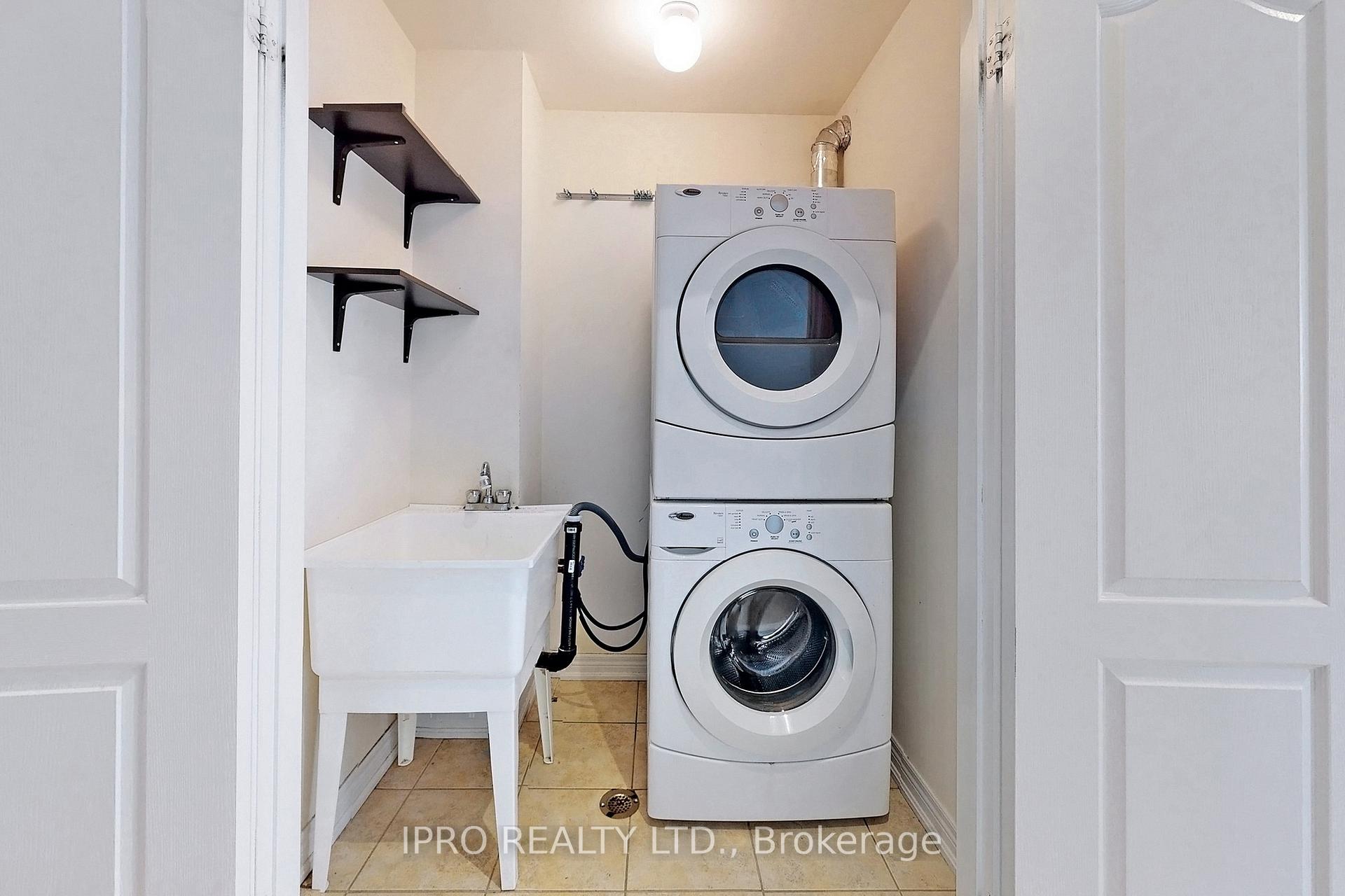Photo 12 of 48 Arizona Drive, Brampton, Bram West — HOMEH