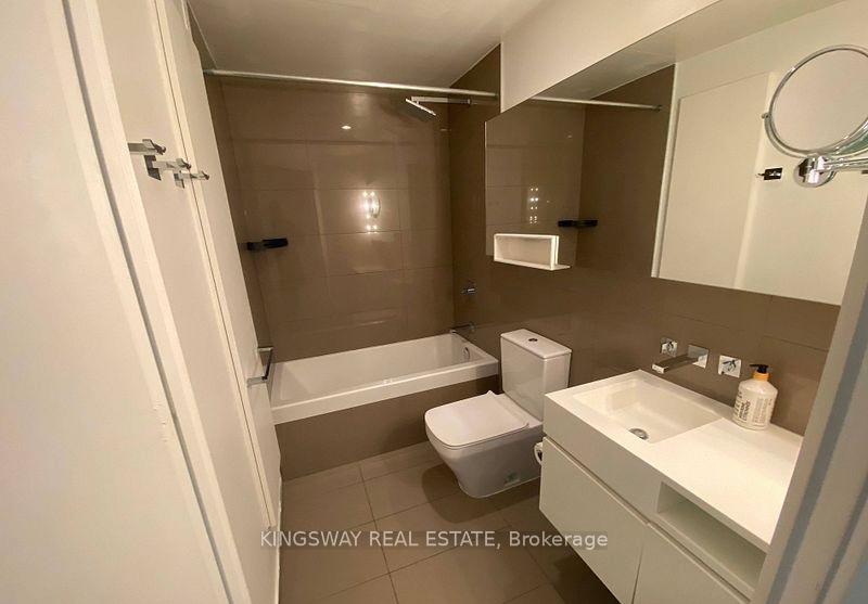 Photo 14 of Unit 4009, 45 Charles Street E, Toronto, Church-Yonge Corridor — HOMEH