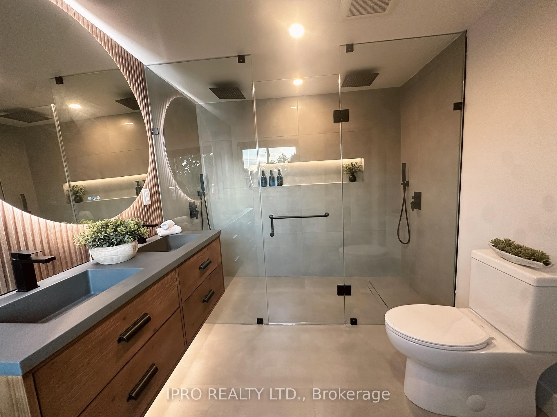 Photo 8 of 92 Forsythia Road, Brampton, Southgate — HOMEH