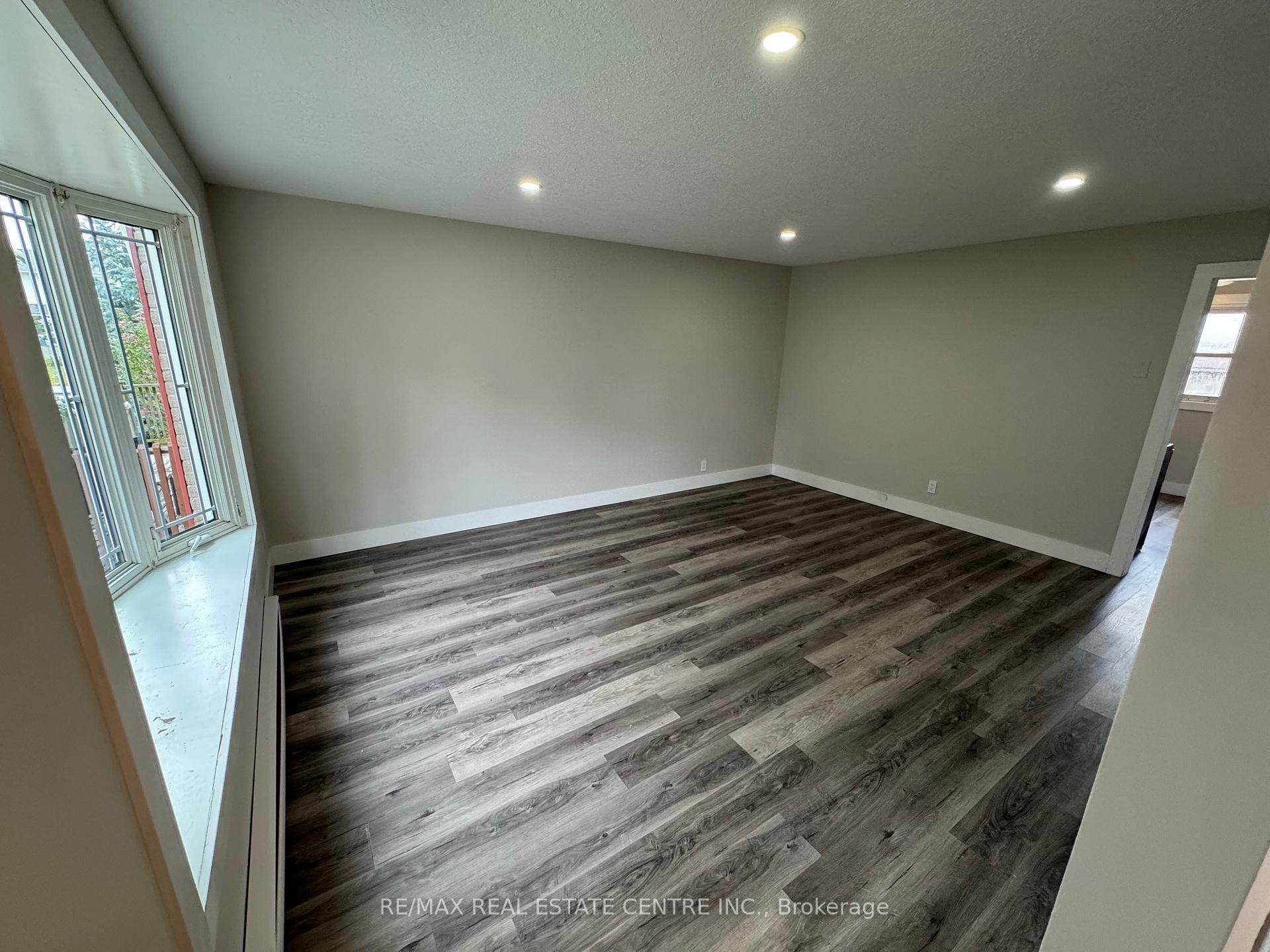 Photo 10 of 143 Rouse Avenue, Cambridge — HOMEH