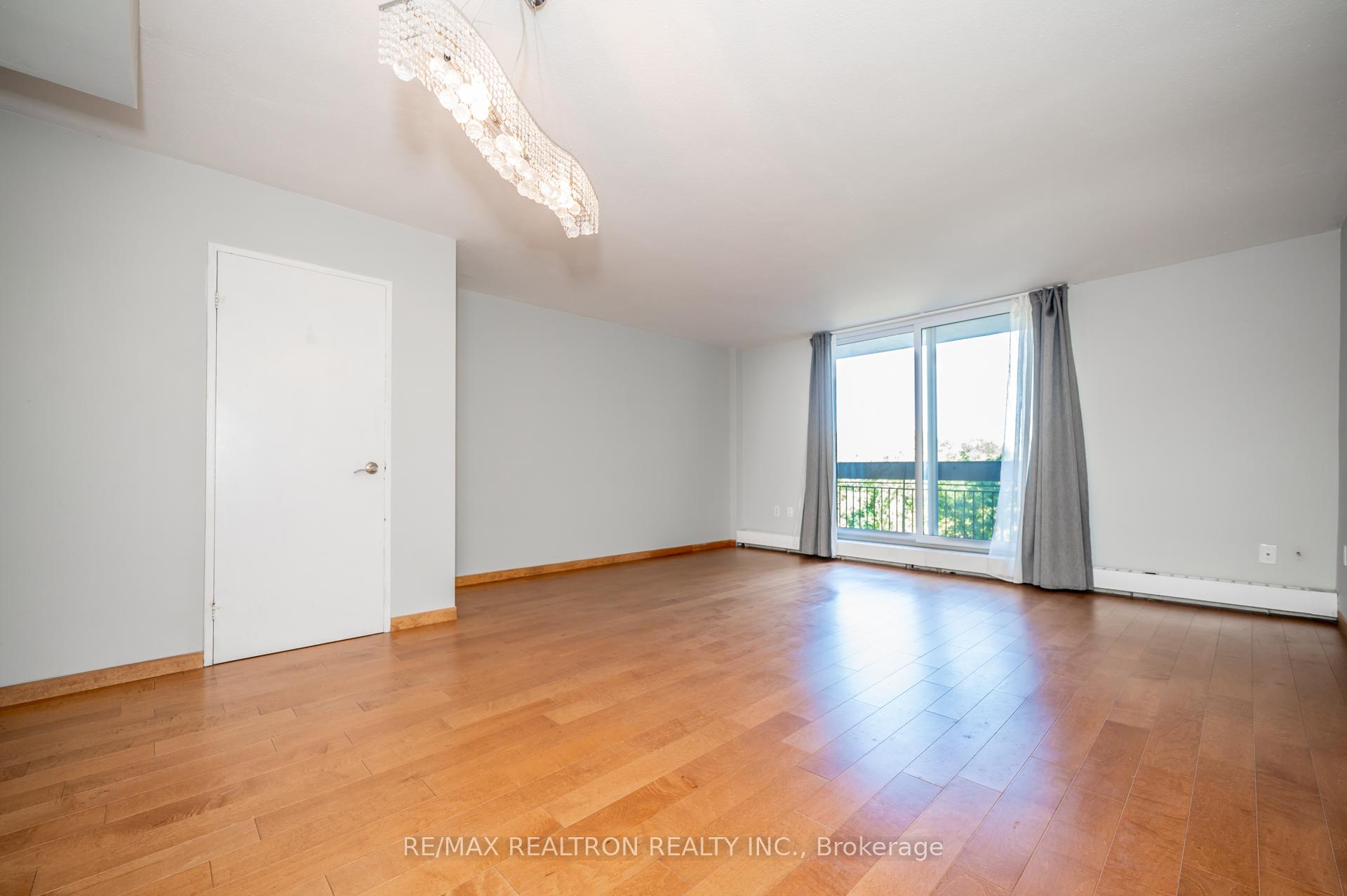 Photo 5 of Unit 421, 350 Quigley Road, Hamilton, Vincent — HOMEH