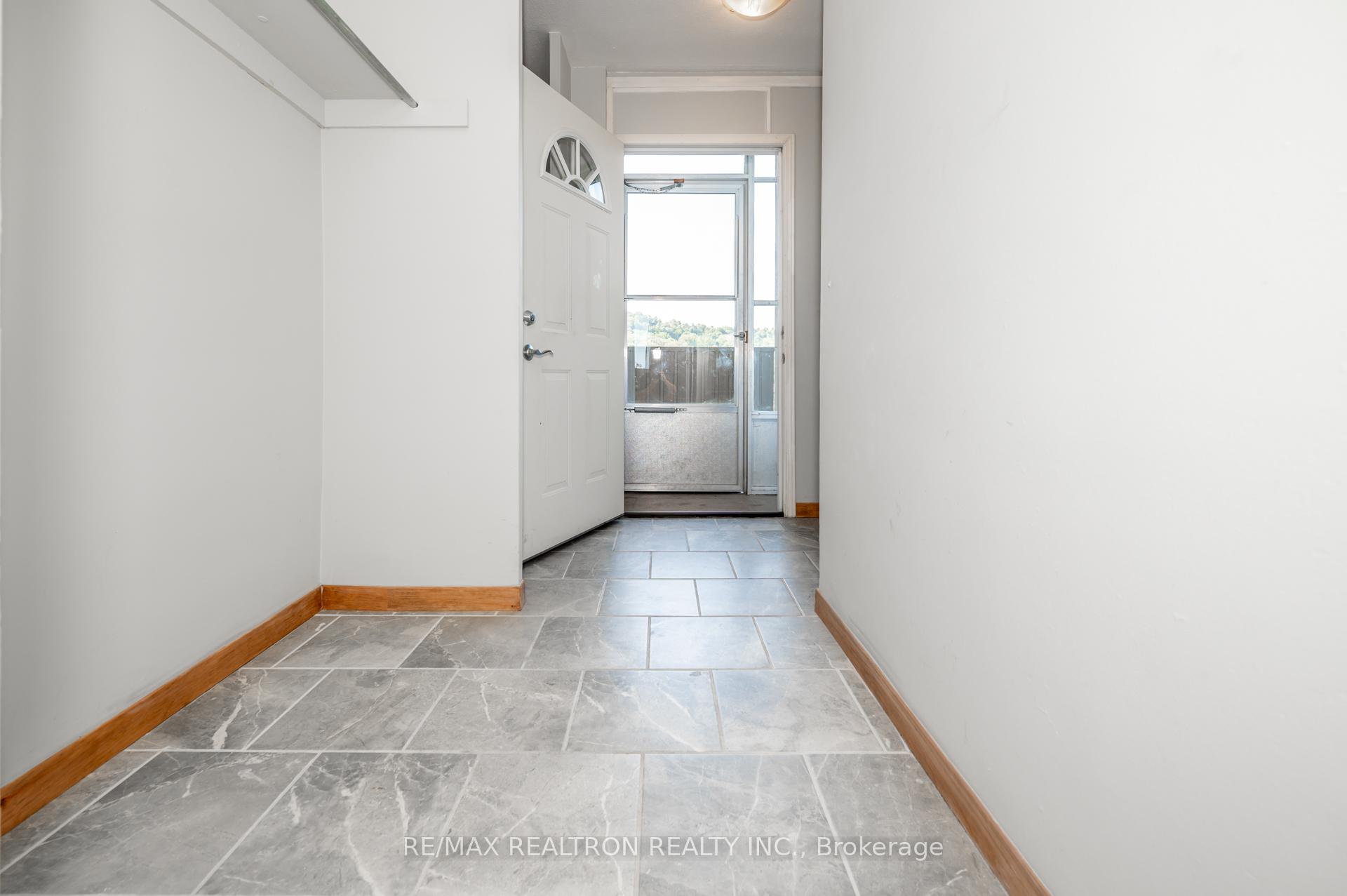 Photo 9 of Unit 421, 350 Quigley Road, Hamilton, Vincent — HOMEH
