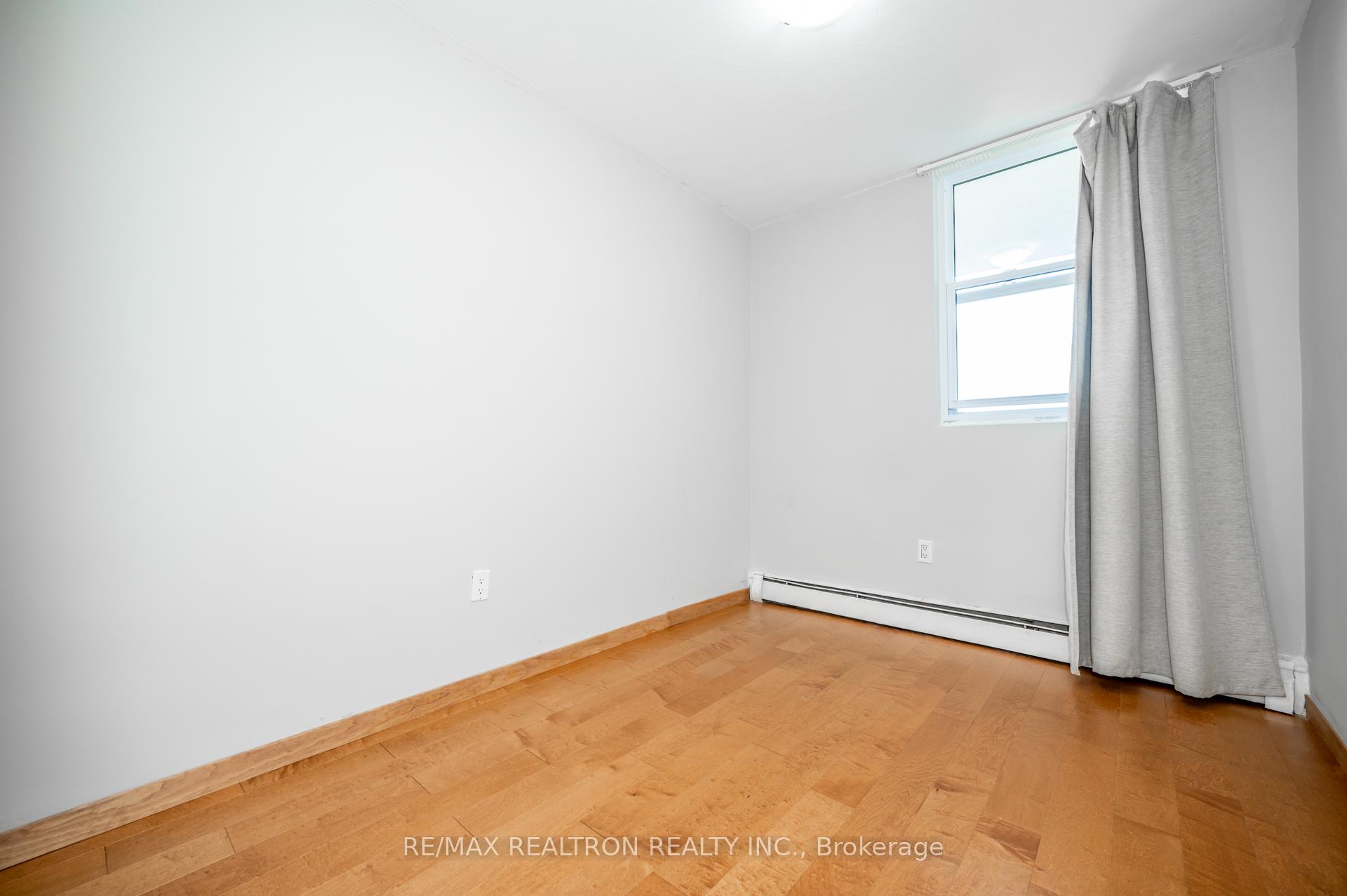 Photo 14 of Unit 421, 350 Quigley Road, Hamilton, Vincent — HOMEH
