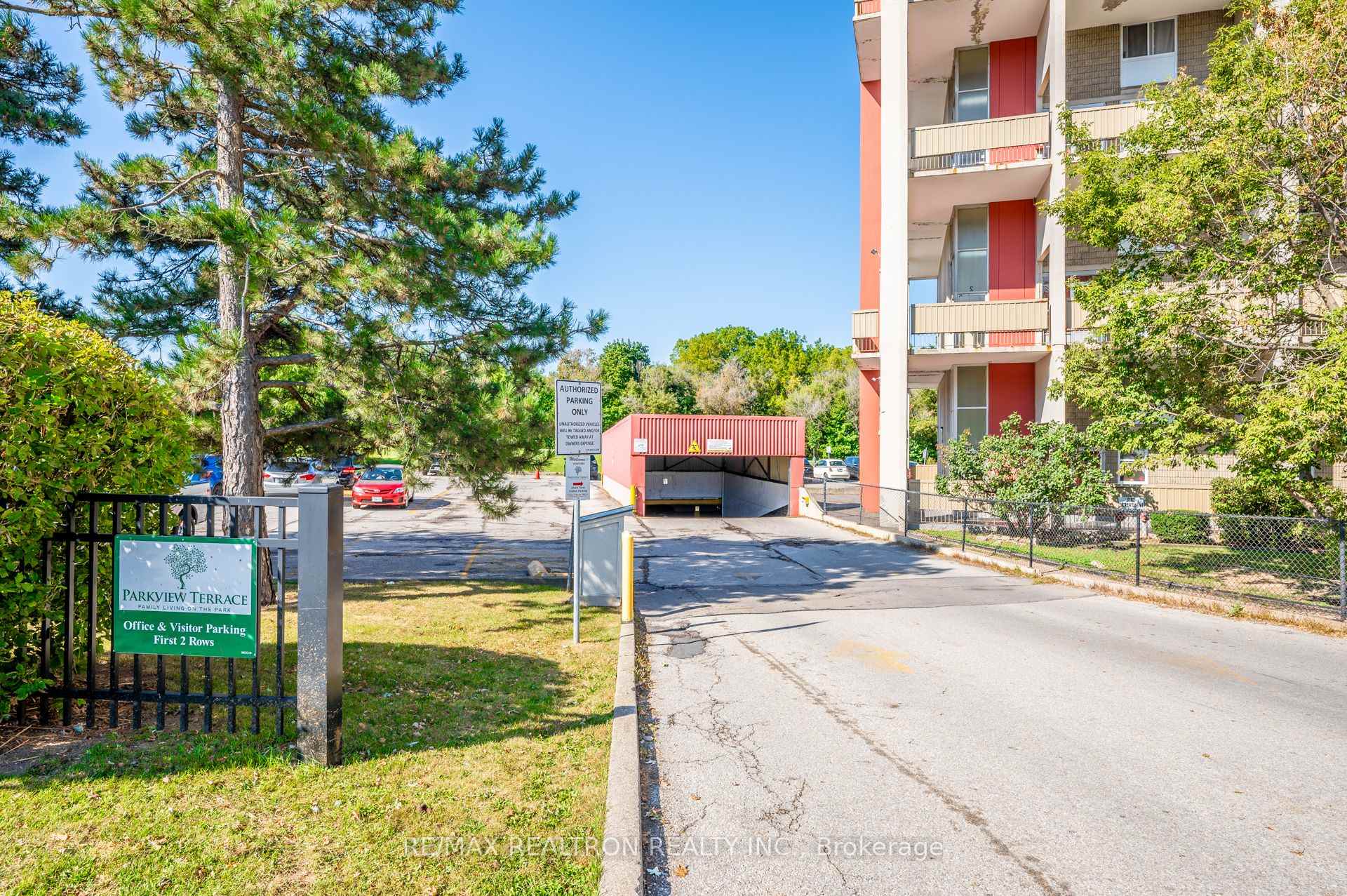 Photo 18 of Unit 421, 350 Quigley Road, Hamilton, Vincent — HOMEH