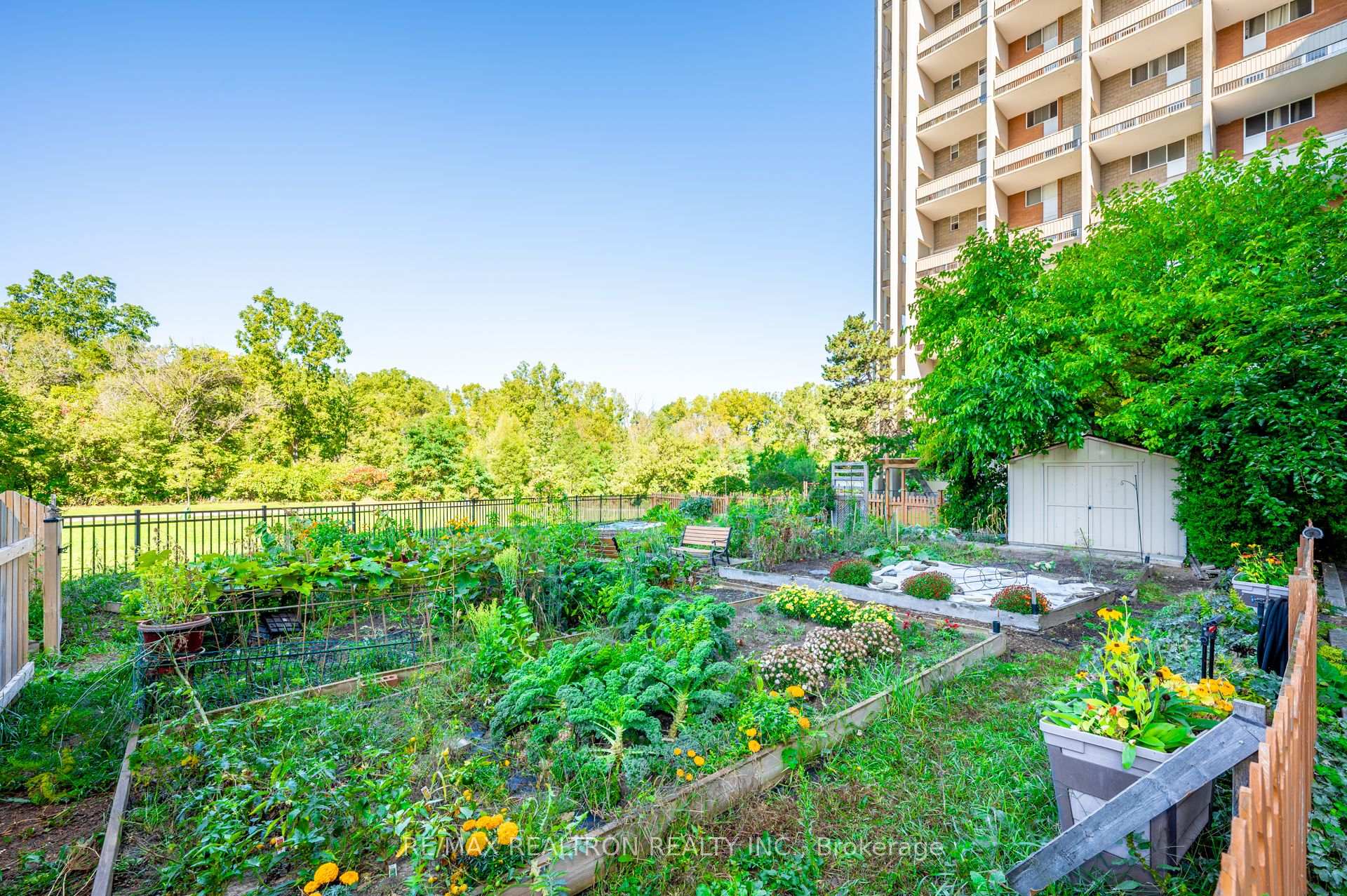 Photo 19 of Unit 421, 350 Quigley Road, Hamilton, Vincent — HOMEH