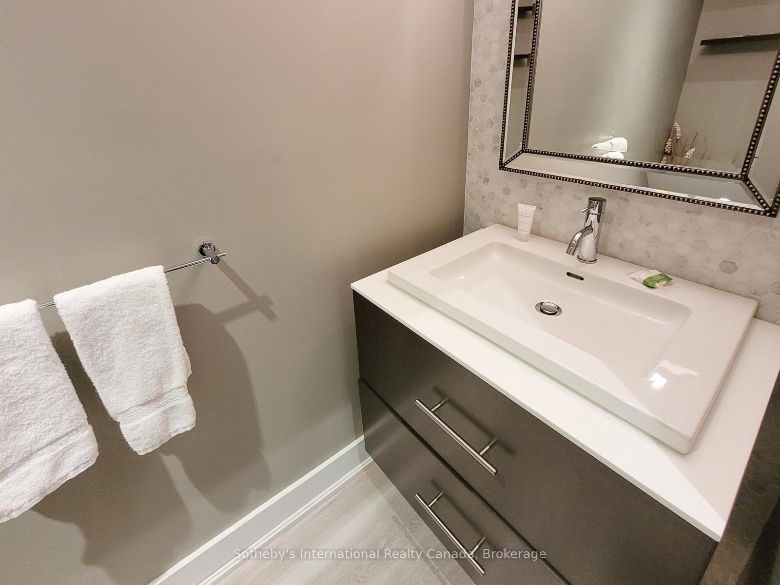 Photo 10 of 16 Carrick Trail, Gravenhurst, Muskoka (S) — HOMEH