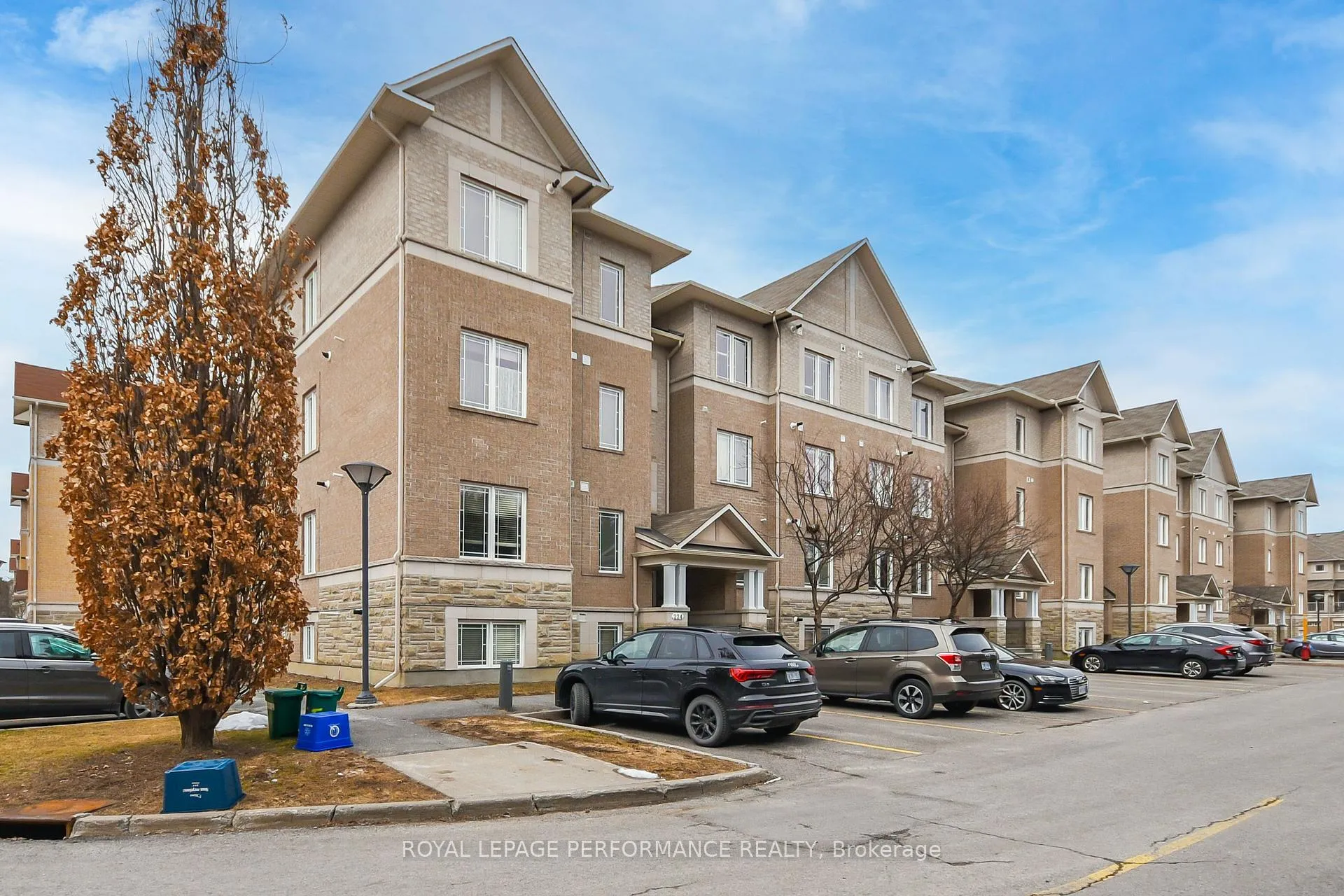 Photo 1 of Unit 4, 224 Paseo Private, Ottawa, Centrepointe — HOMEH