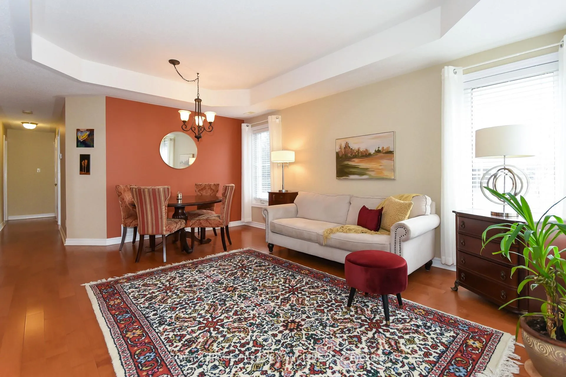Photo 3 of Unit 4, 224 Paseo Private, Ottawa, Centrepointe — HOMEH
