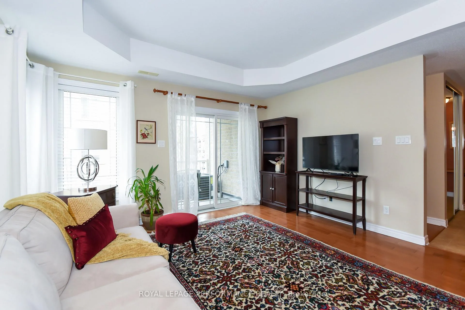 Photo 5 of Unit 4, 224 Paseo Private, Ottawa, Centrepointe — HOMEH