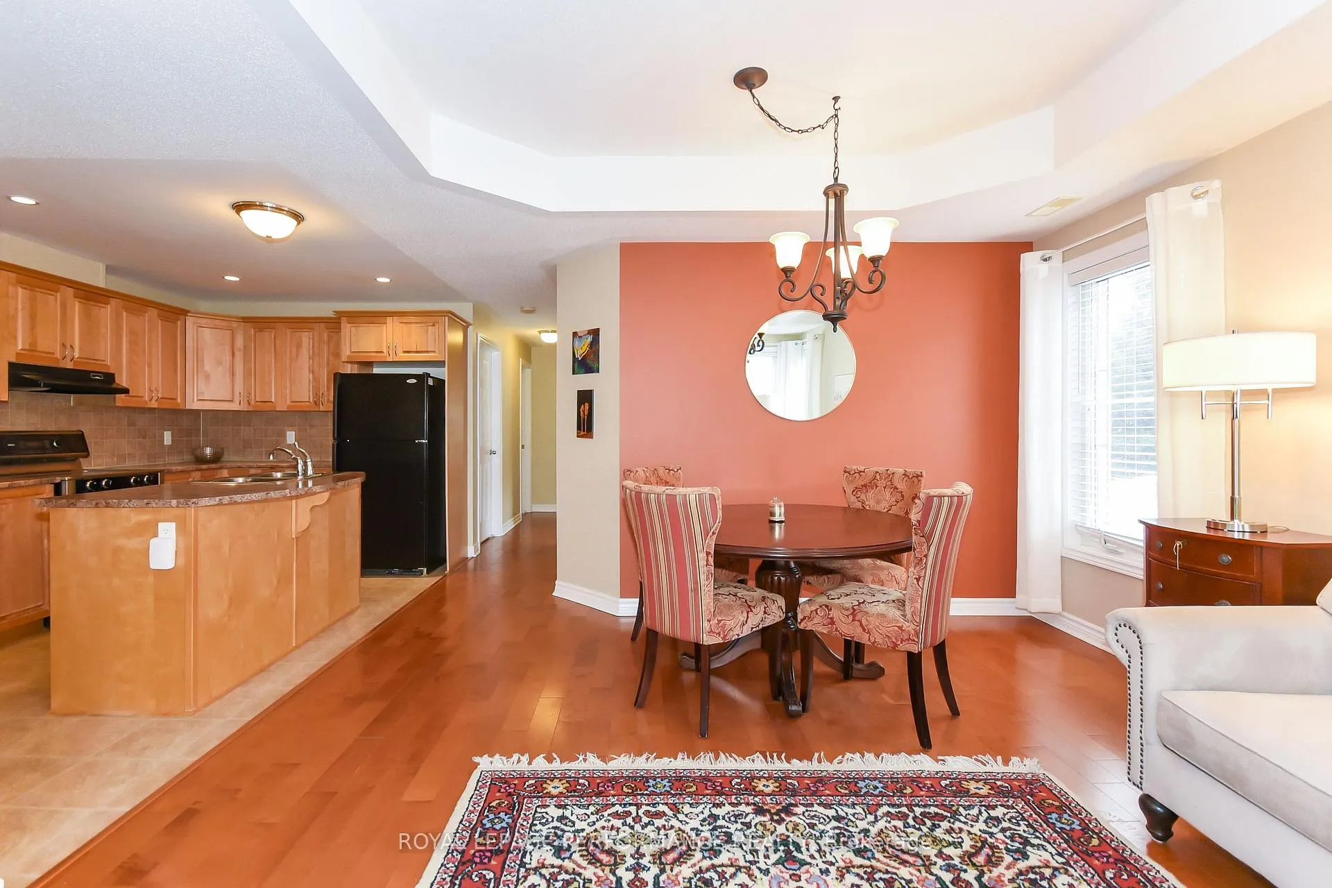 Photo 6 of Unit 4, 224 Paseo Private, Ottawa, Centrepointe — HOMEH