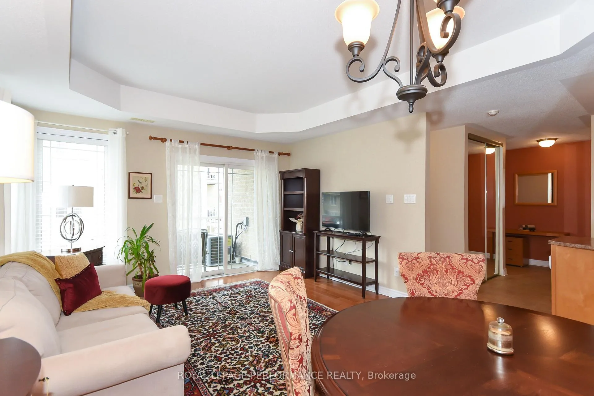Photo 9 of Unit 4, 224 Paseo Private, Ottawa, Centrepointe — HOMEH