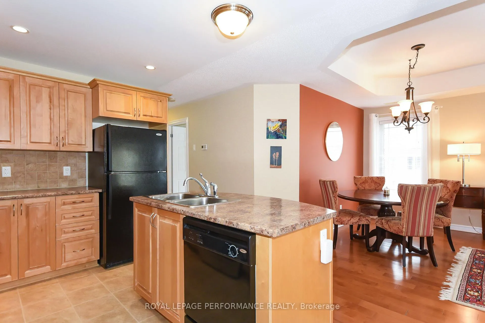 Photo 11 of Unit 4, 224 Paseo Private, Ottawa, Centrepointe — HOMEH