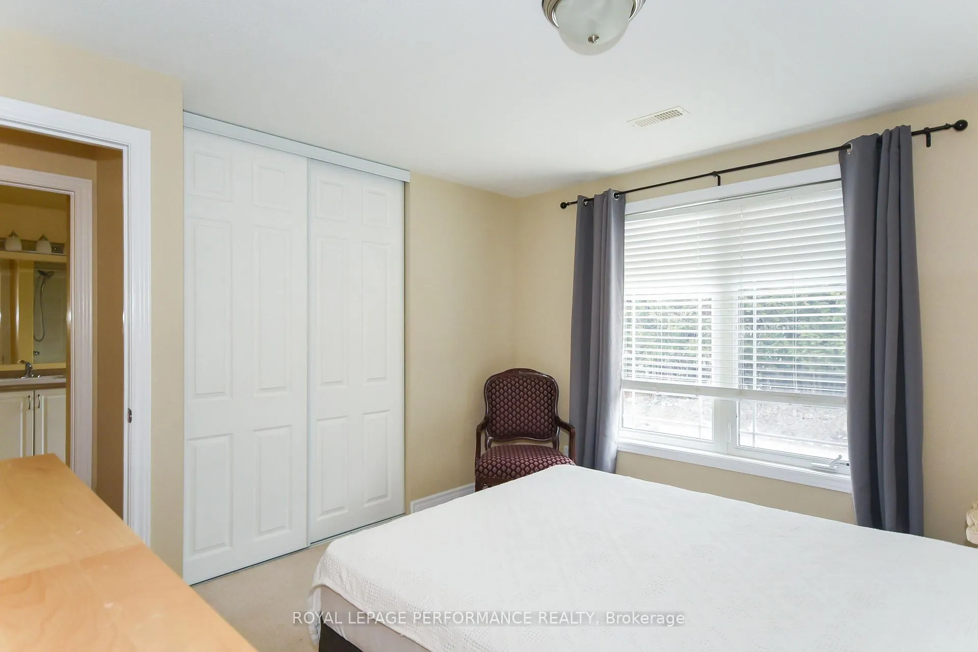Photo 19 of Unit 4, 224 Paseo Private, Ottawa, Centrepointe — HOMEH