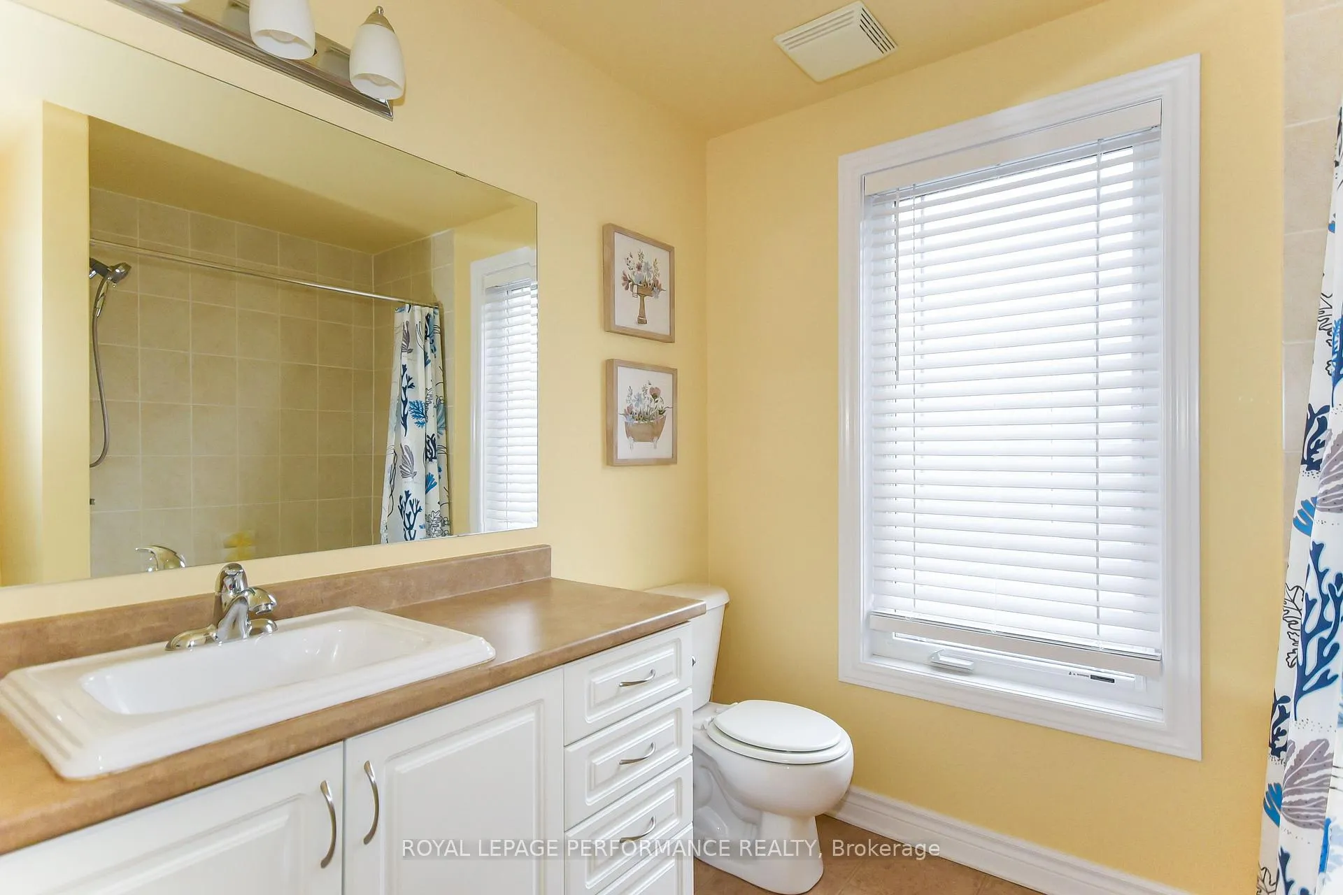 Photo 23 of Unit 4, 224 Paseo Private, Ottawa, Centrepointe — HOMEH