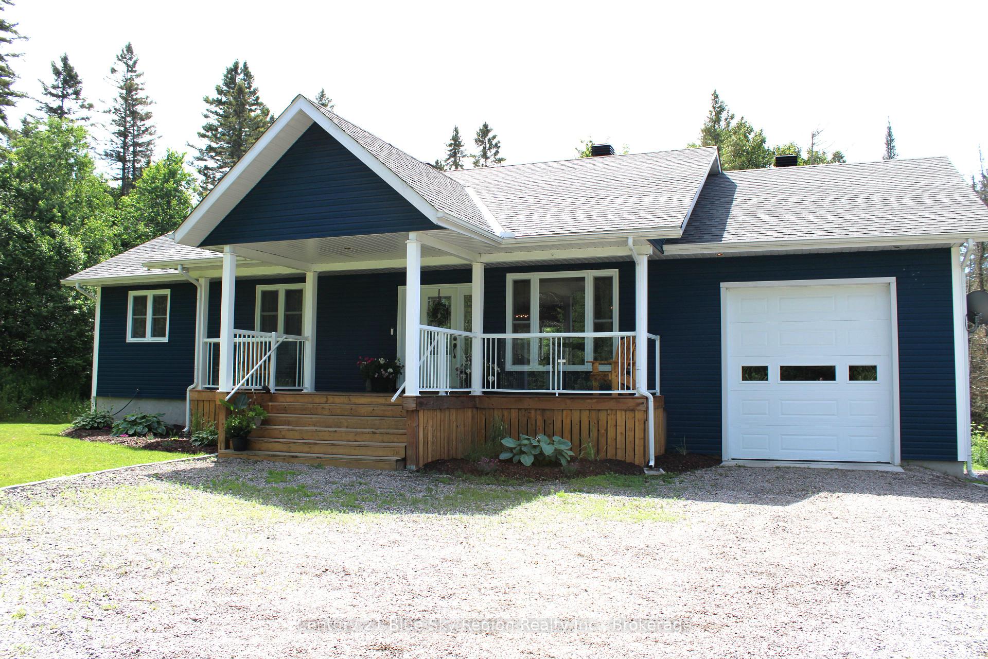 Photo 3 of 635 Chiswick Line, Powassan — HOMEH