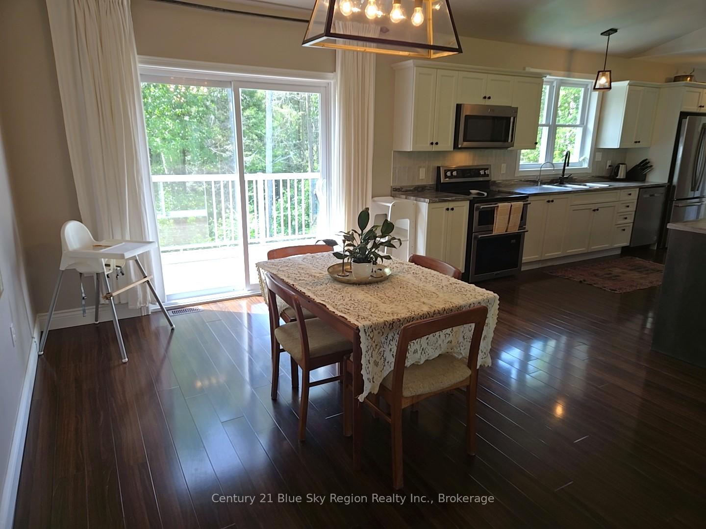 Photo 11 of 635 Chiswick Line, Powassan — HOMEH