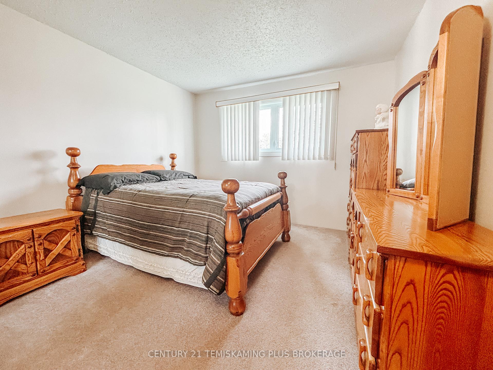 Photo 16 of 17 Ninth Avenue, Armstrong, Earlton — HOMEH