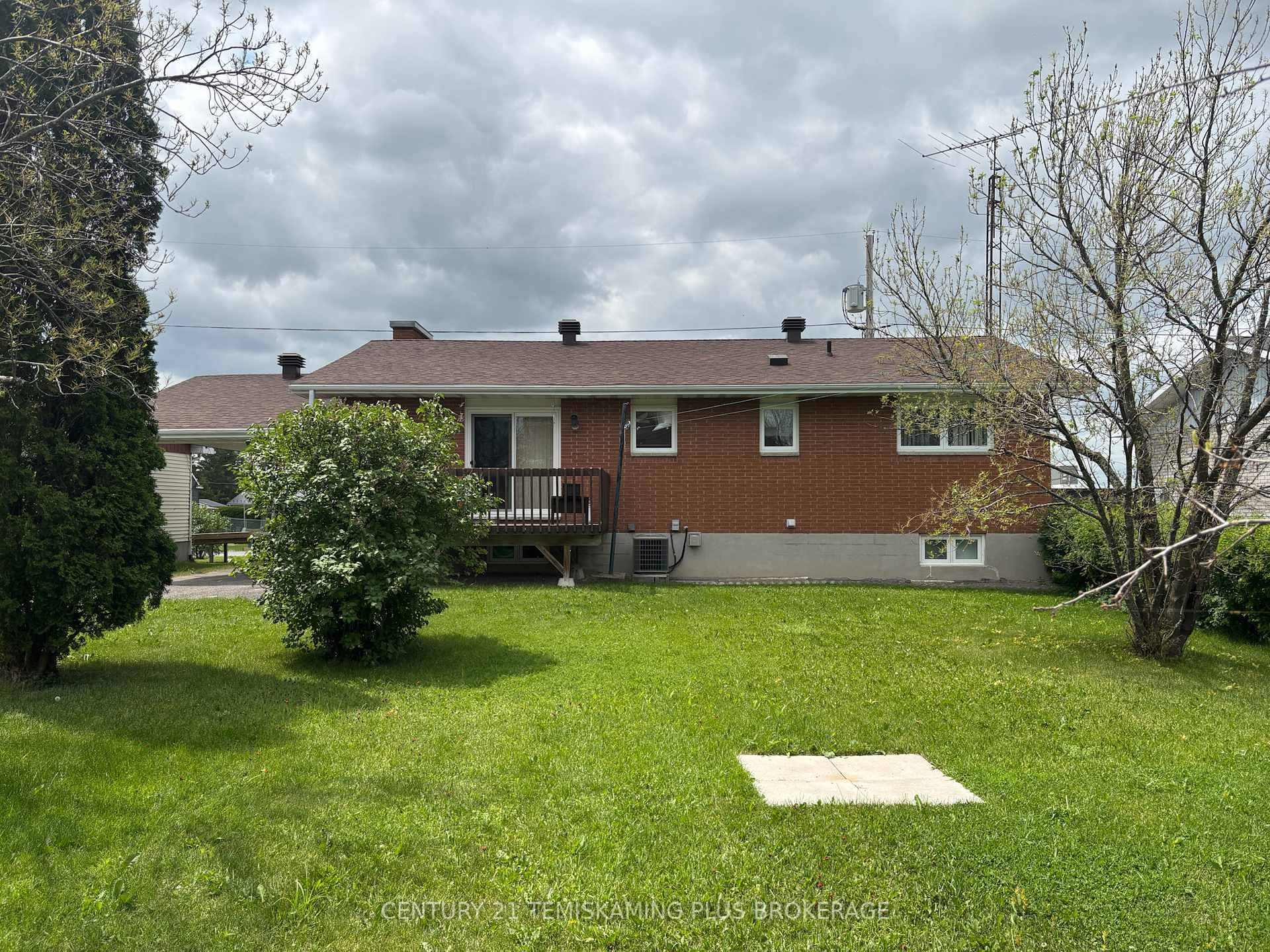 Photo 31 of 17 Ninth Avenue, Armstrong, Earlton — HOMEH