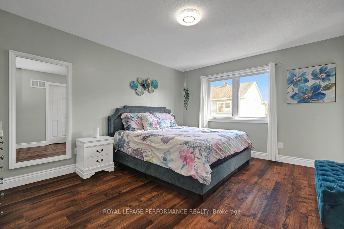 Photo 12 of 417 Meadowhawk Crescent, Ottawa, Barrhaven - Stonebridge — HOMEH