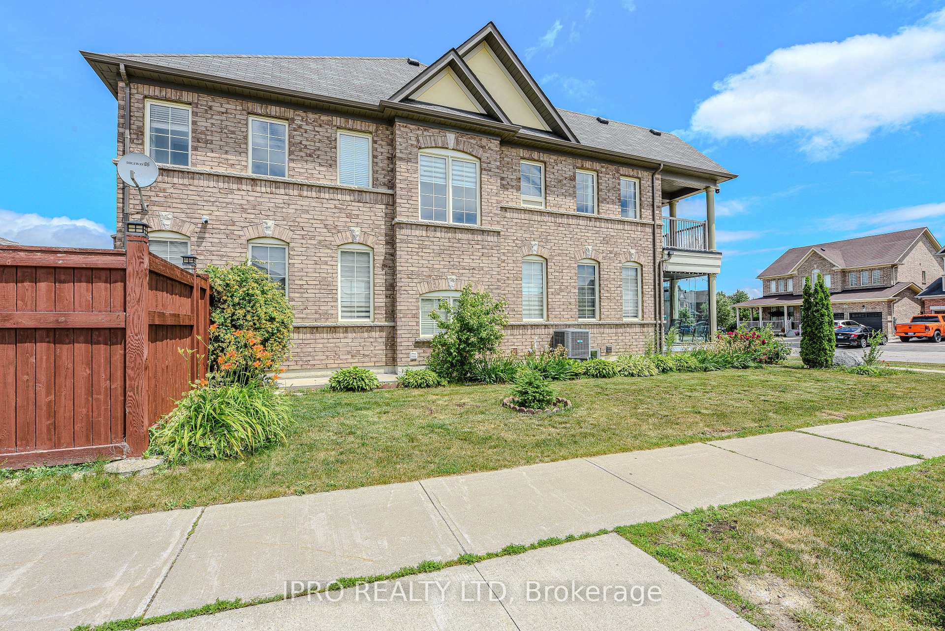 Photo 2 of 44 Templehill Road, Brampton, Sandringham-Wellington — HOMEH