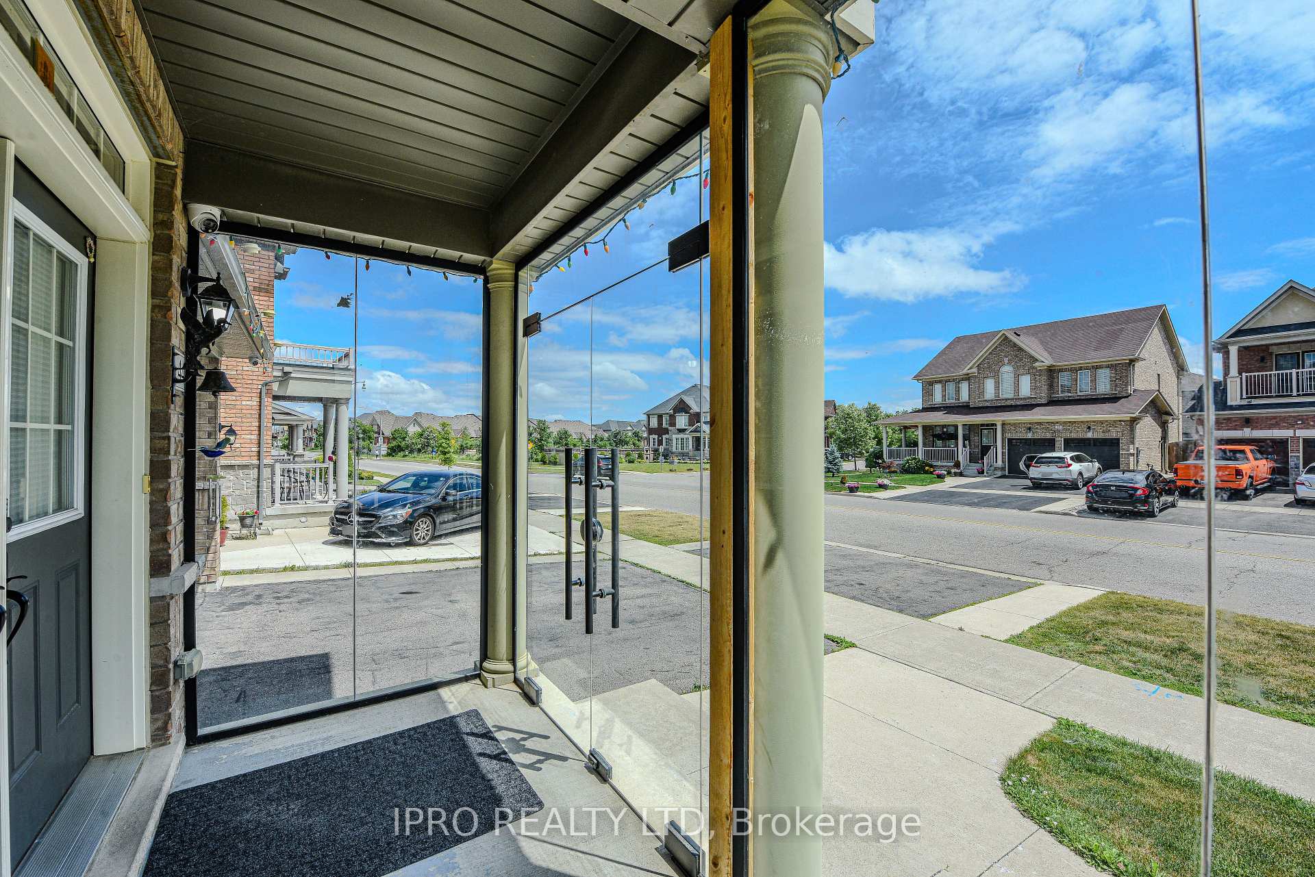 Photo 32 of 44 Templehill Road, Brampton, Sandringham-Wellington — HOMEH