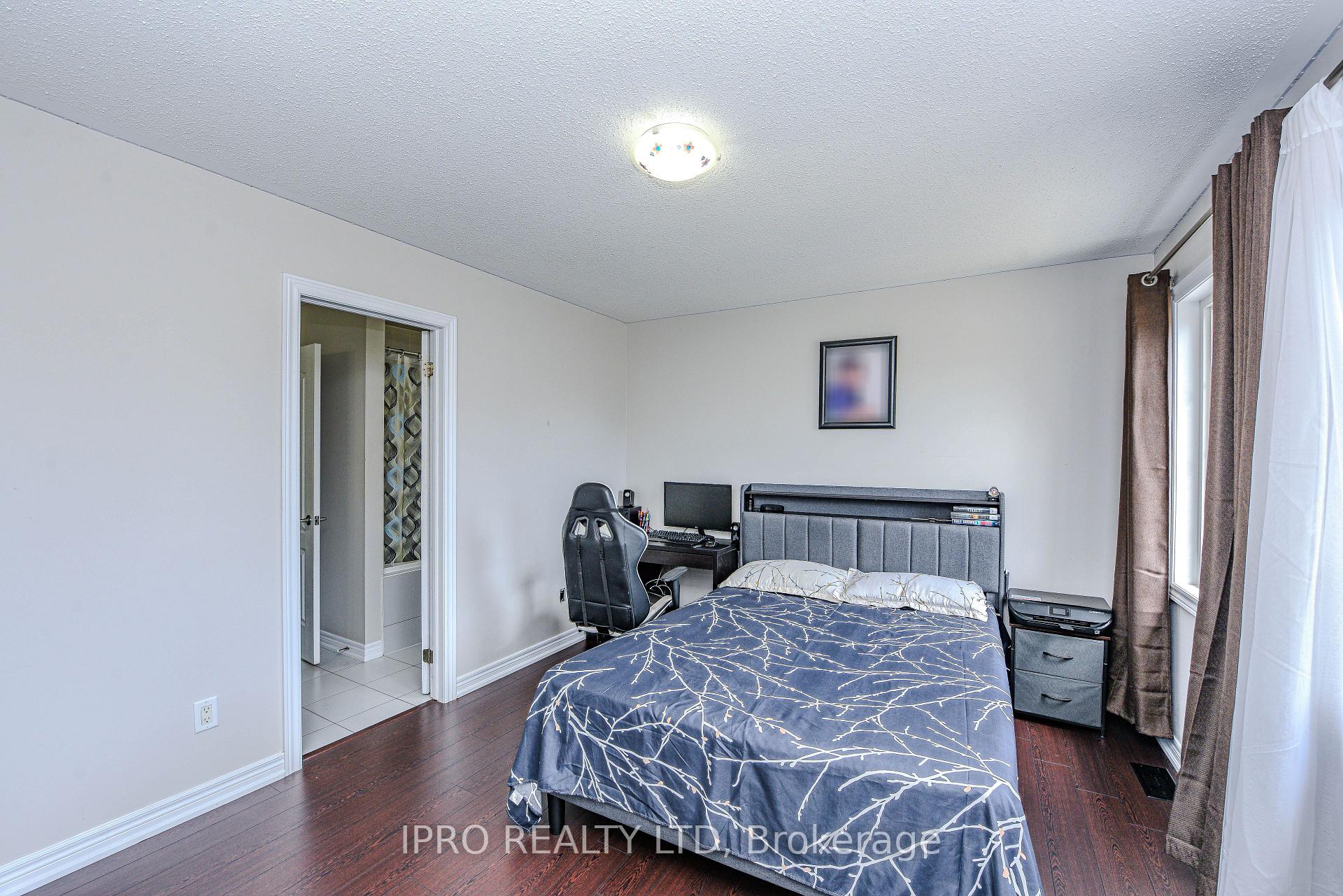 Photo 31 of 44 Templehill Road, Brampton, Sandringham-Wellington — HOMEH
