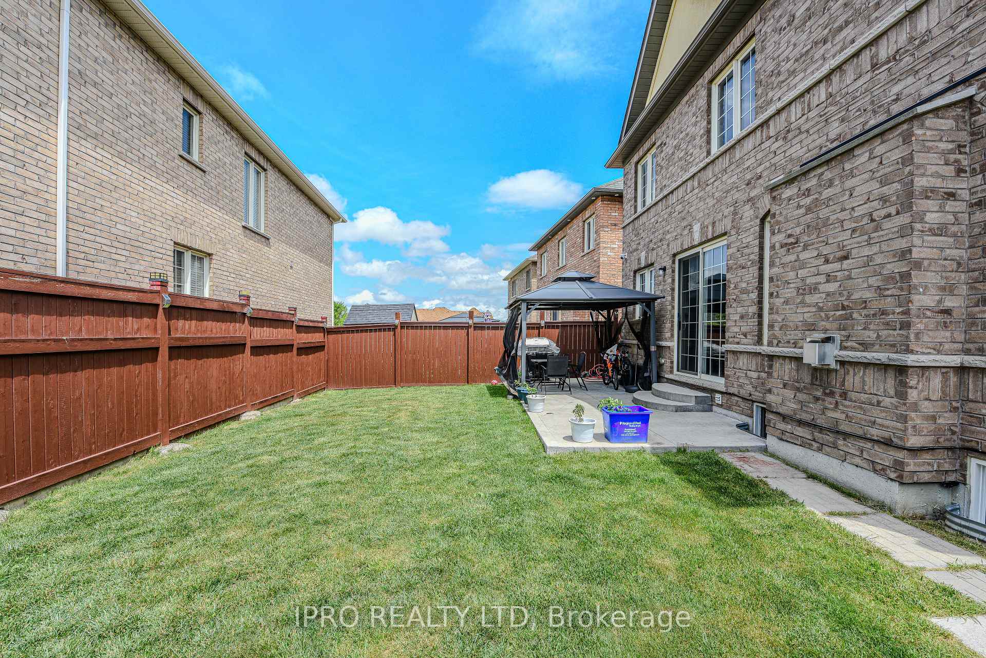 Photo 23 of 44 Templehill Road, Brampton, Sandringham-Wellington — HOMEH